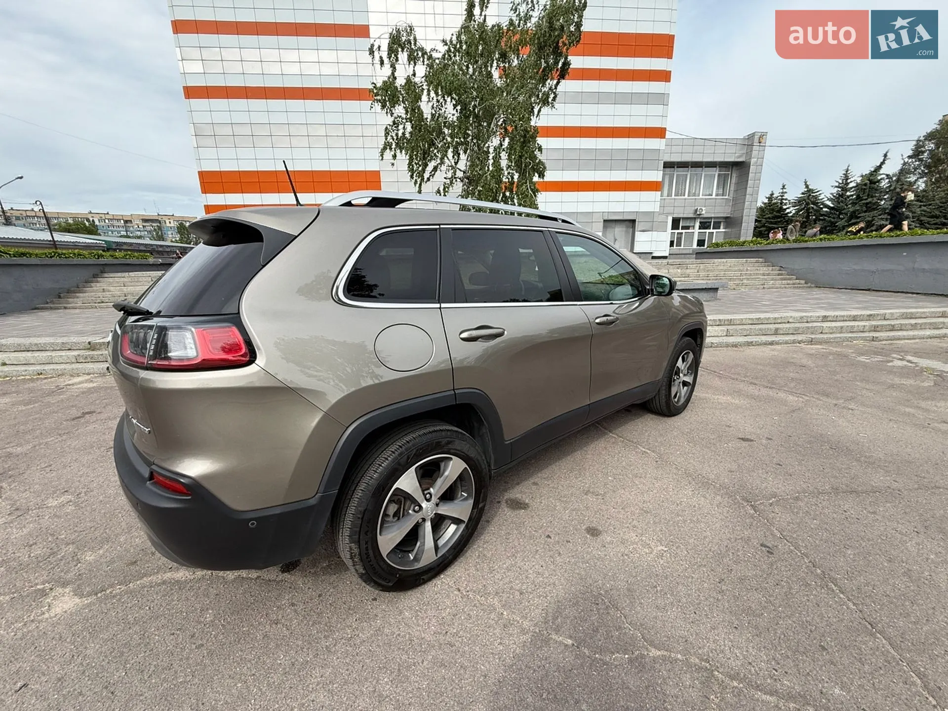 2021 Jeep Cherokee - мініатюра 5