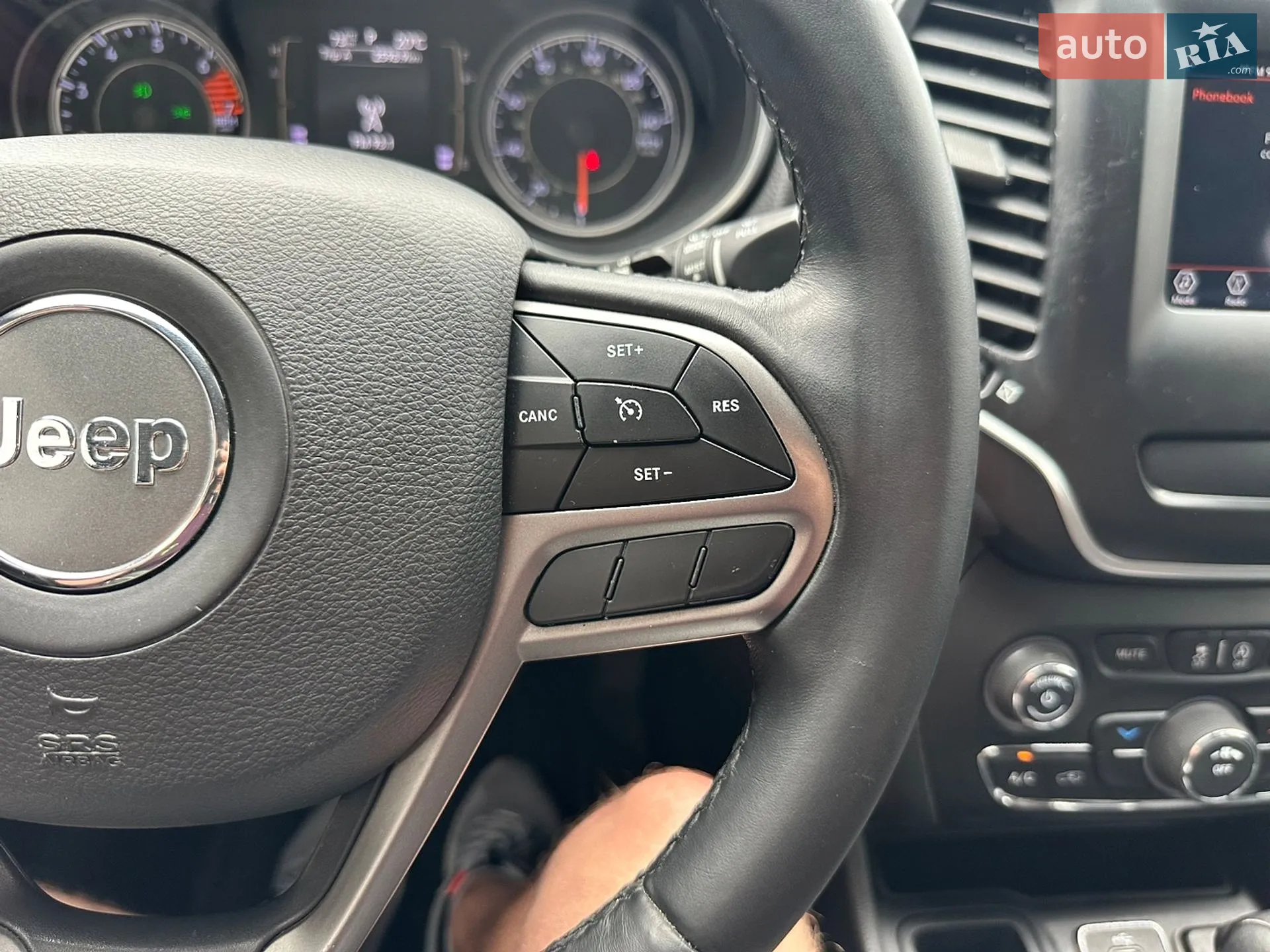 2019 Jeep Cherokee - мініатюра 48