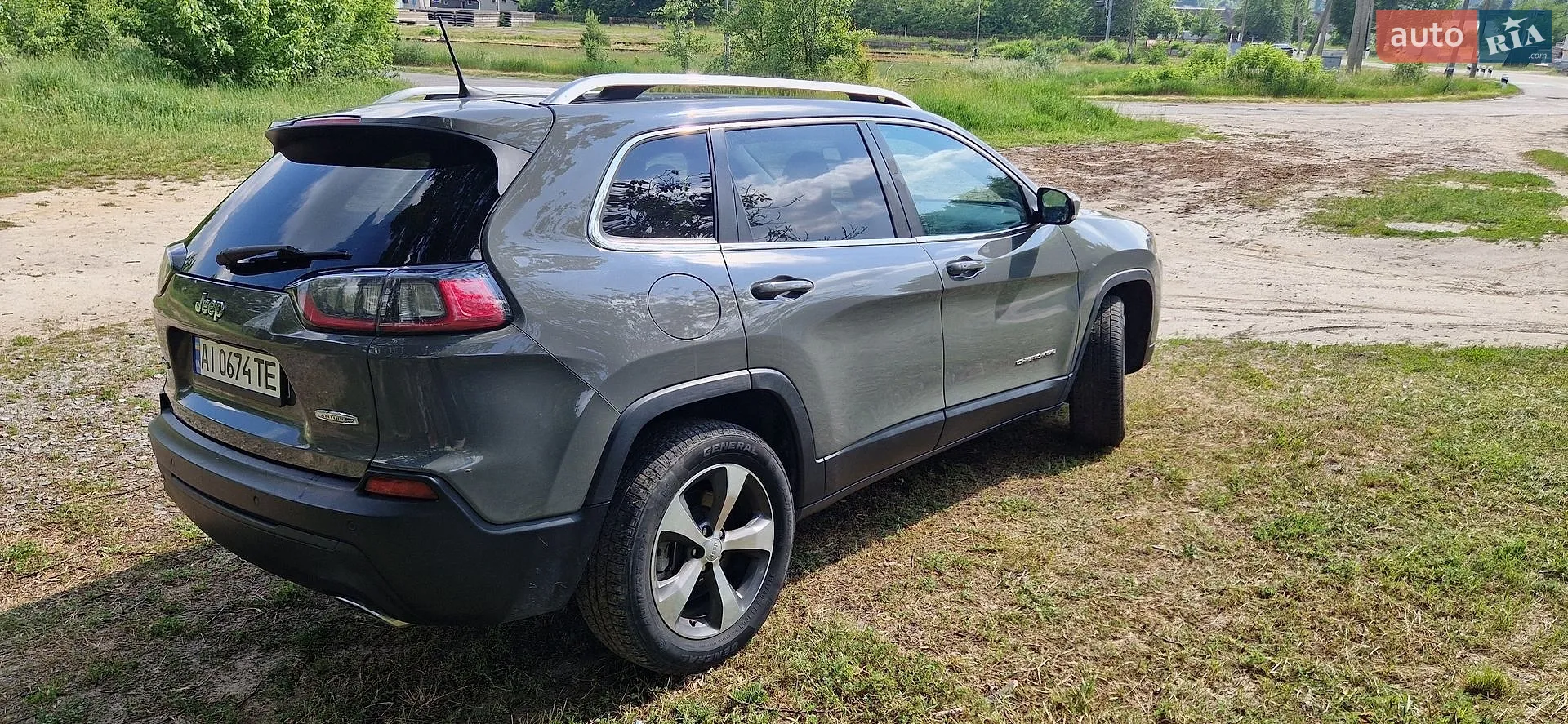 2020 Jeep Cherokee - мініатюра 8