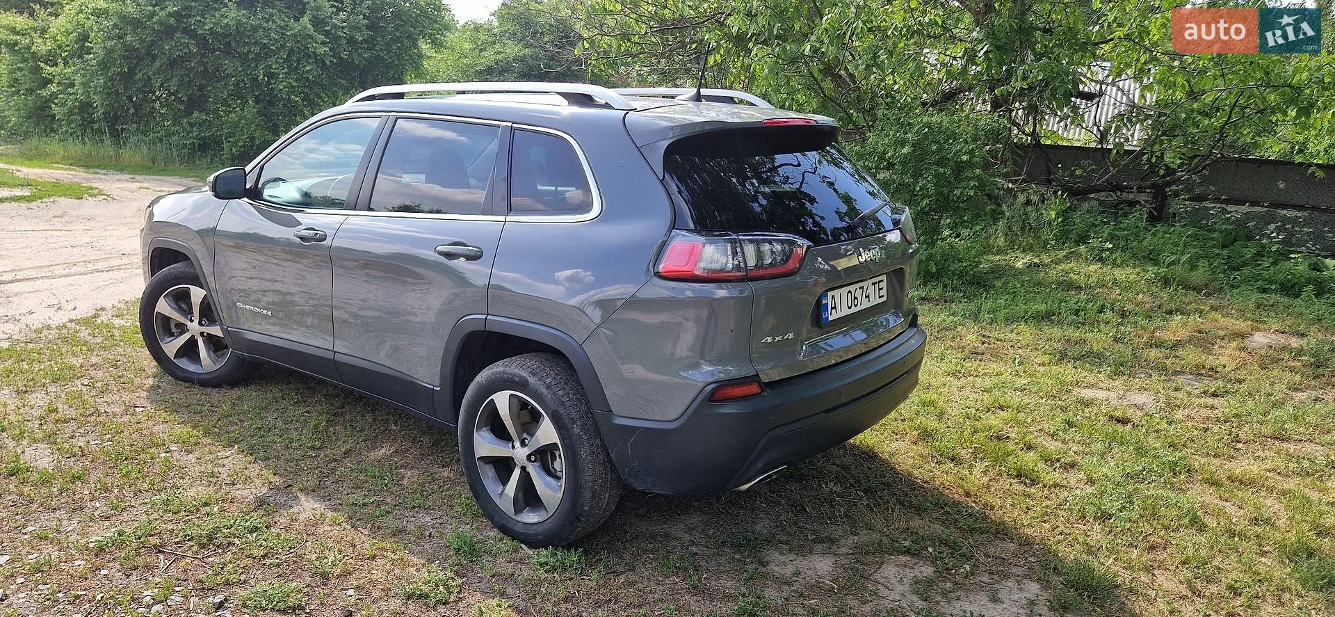 2020 Jeep Cherokee - мініатюра 10