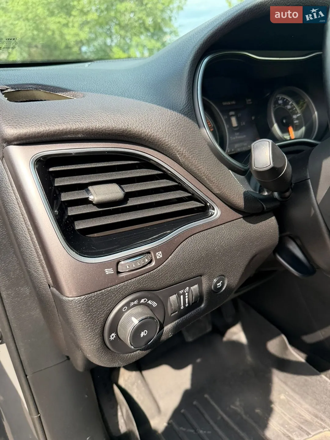 2019 Jeep Cherokee - мініатюра 8