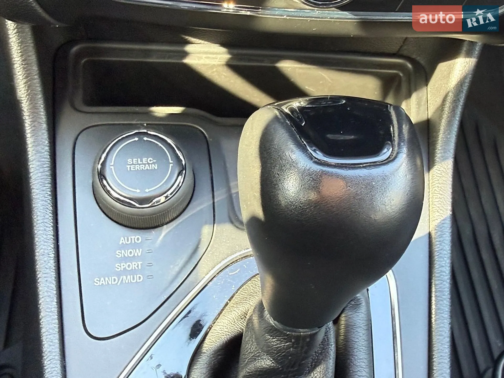 2019 Jeep Cherokee - мініатюра 9