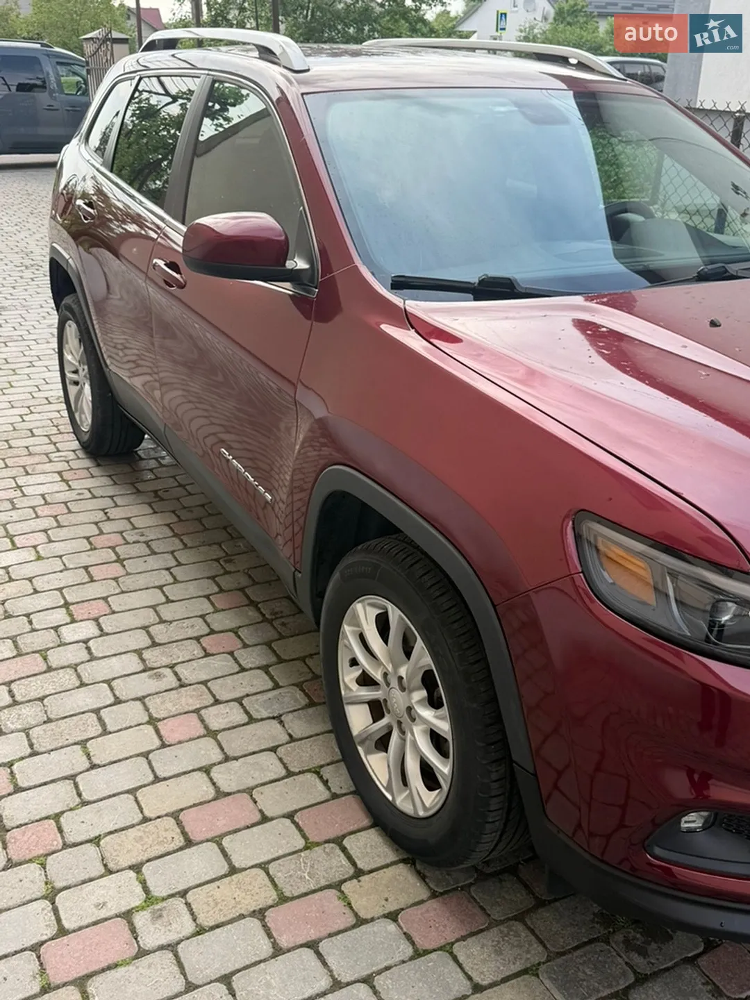 2019 Jeep Cherokee - мініатюра 3