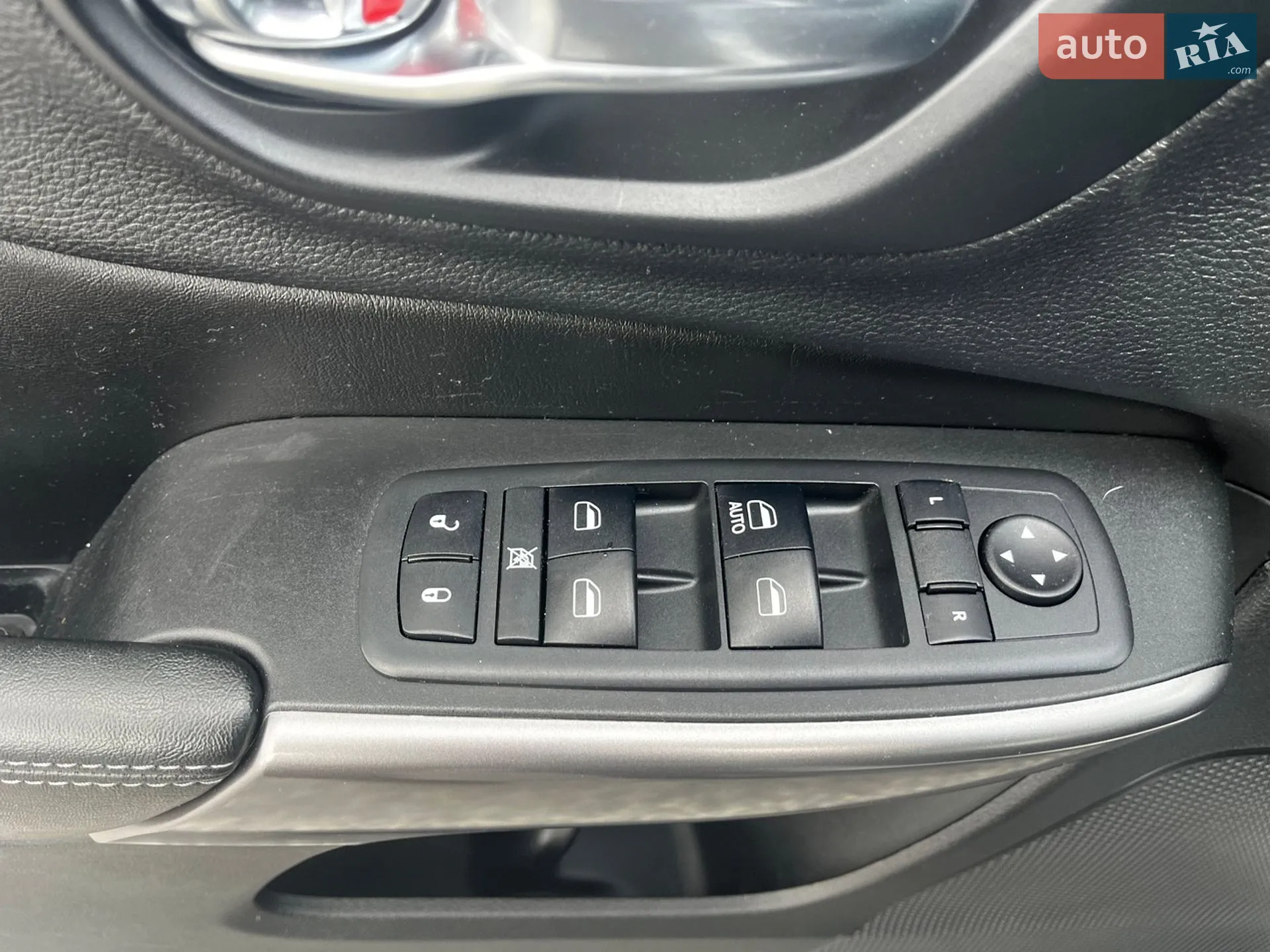 2018 Jeep Cherokee - мініатюра 21