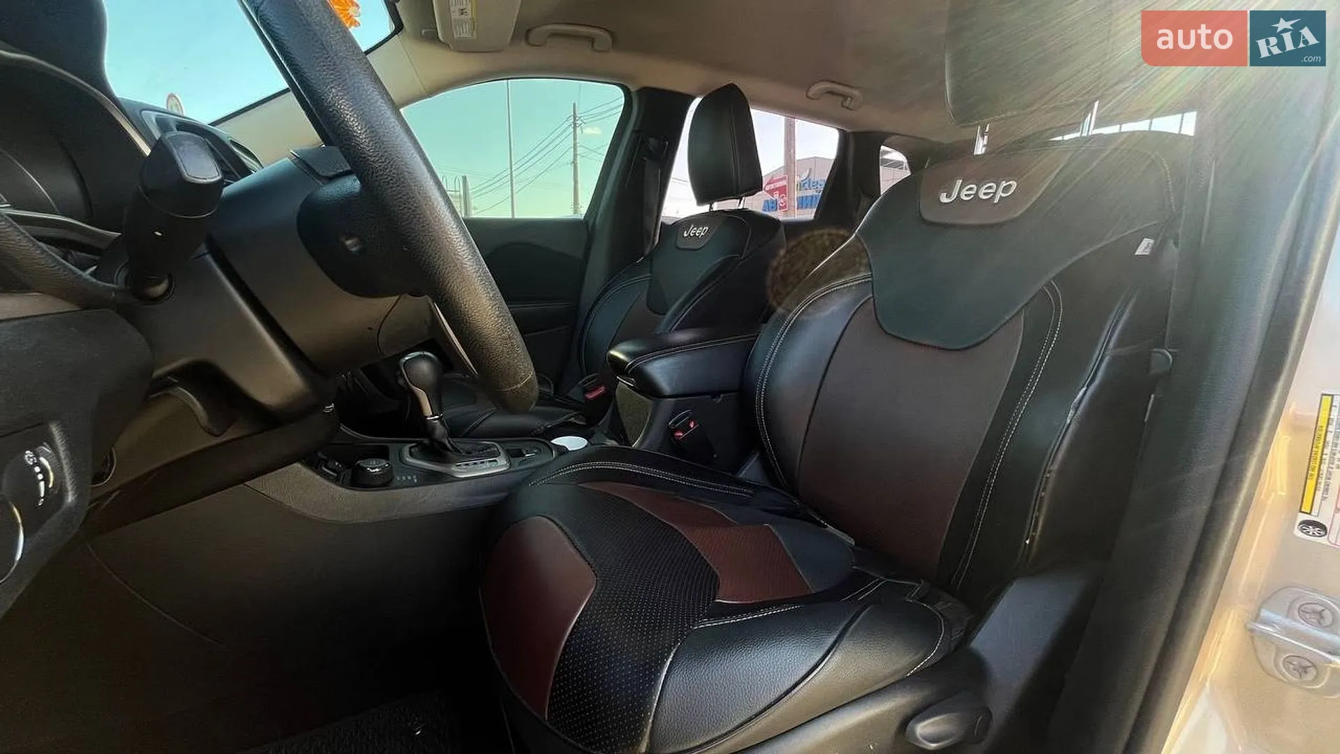 2014 Jeep Cherokee - мініатюра 27