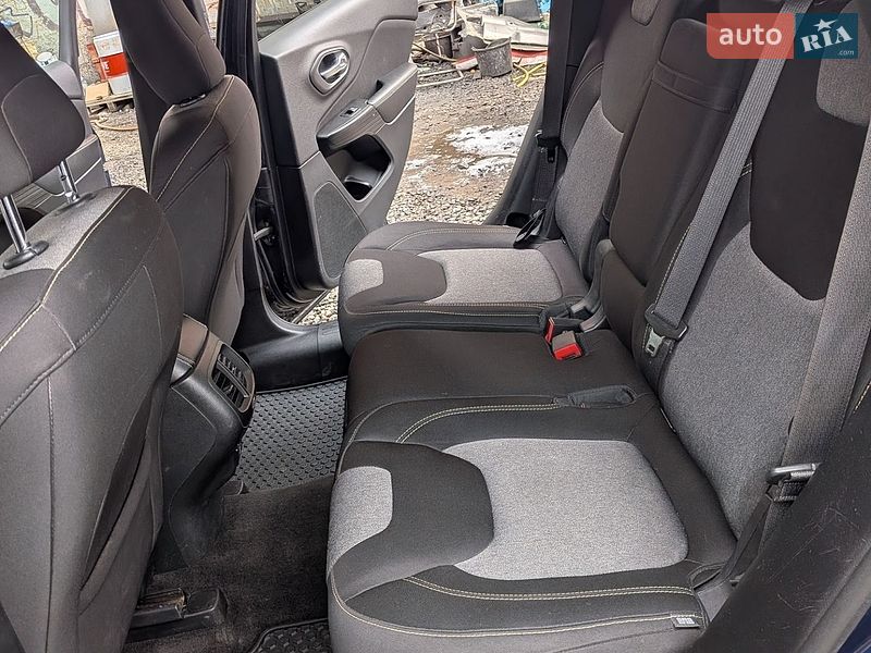 Позашляховик / Кросовер Jeep Cherokee 2014 в Ужгороді фото 25 Позашляховик / Кросовер Jeep Cherokee 2014 в Ужгороді