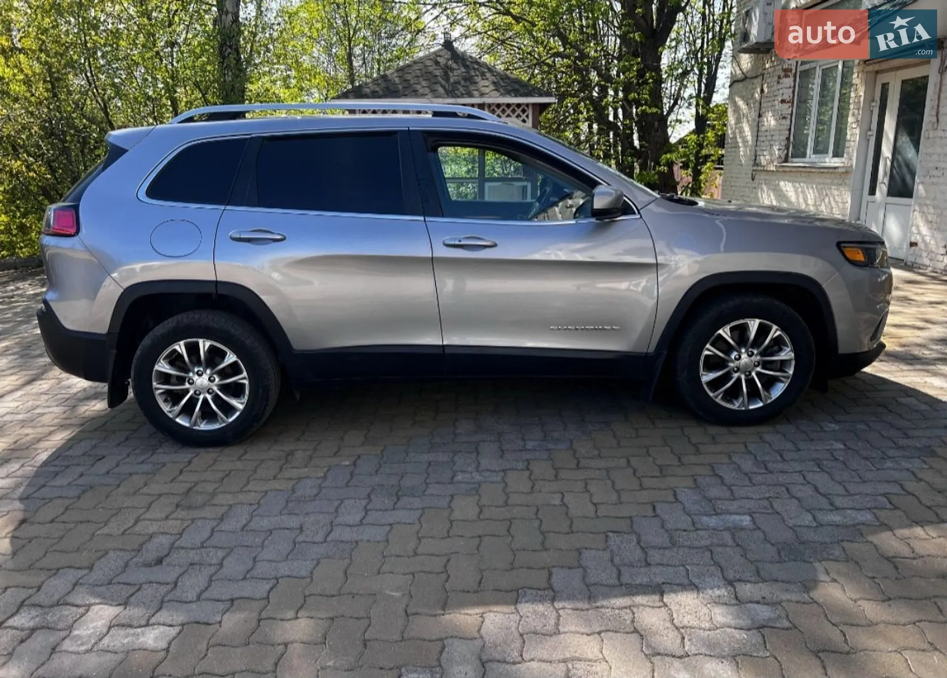 2018 Jeep Cherokee - мініатюра 3