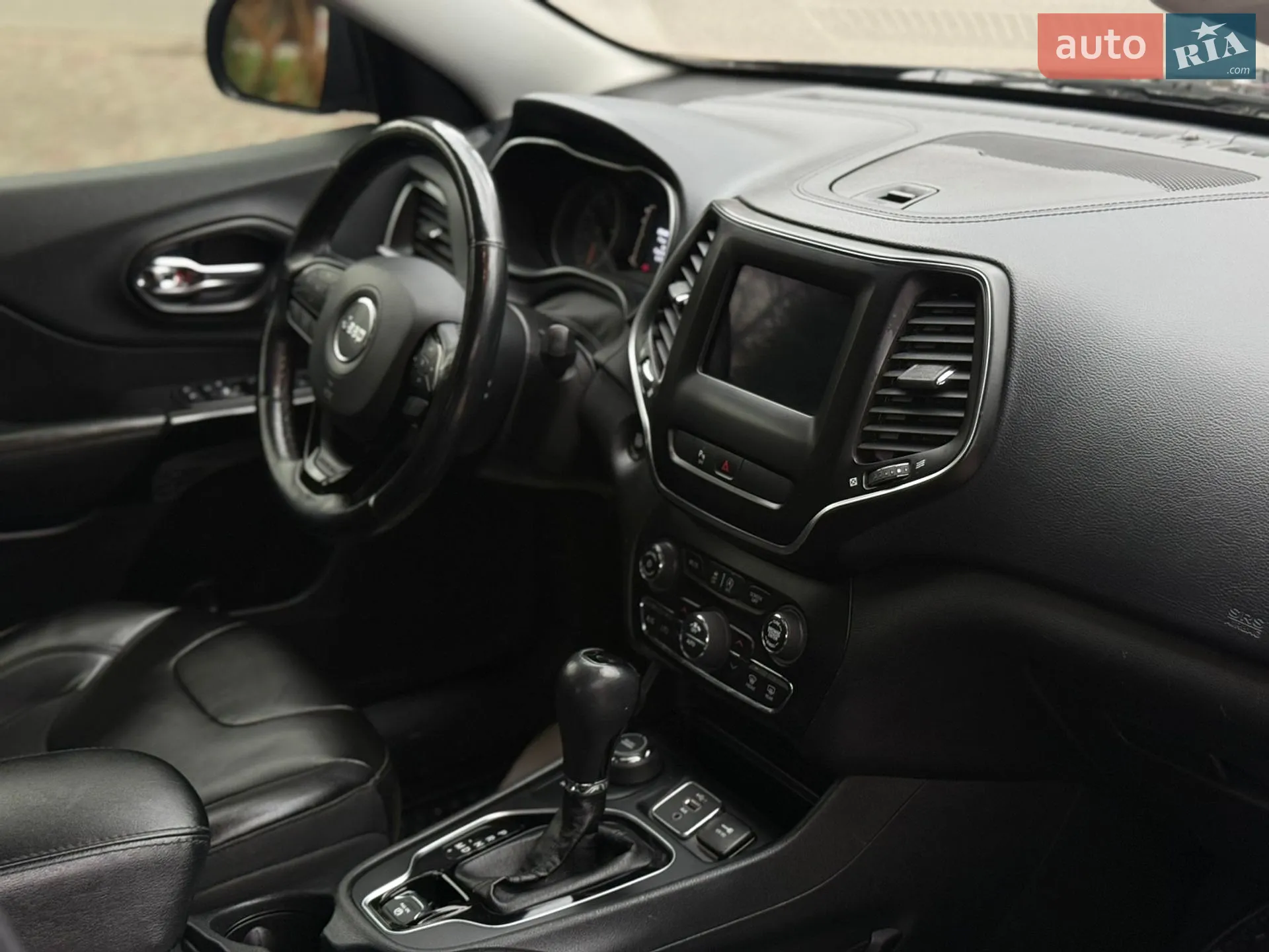 2018 Jeep Cherokee - мініатюра 18