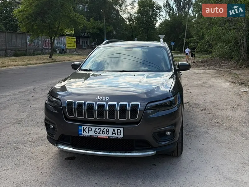 Jeep Cherokee