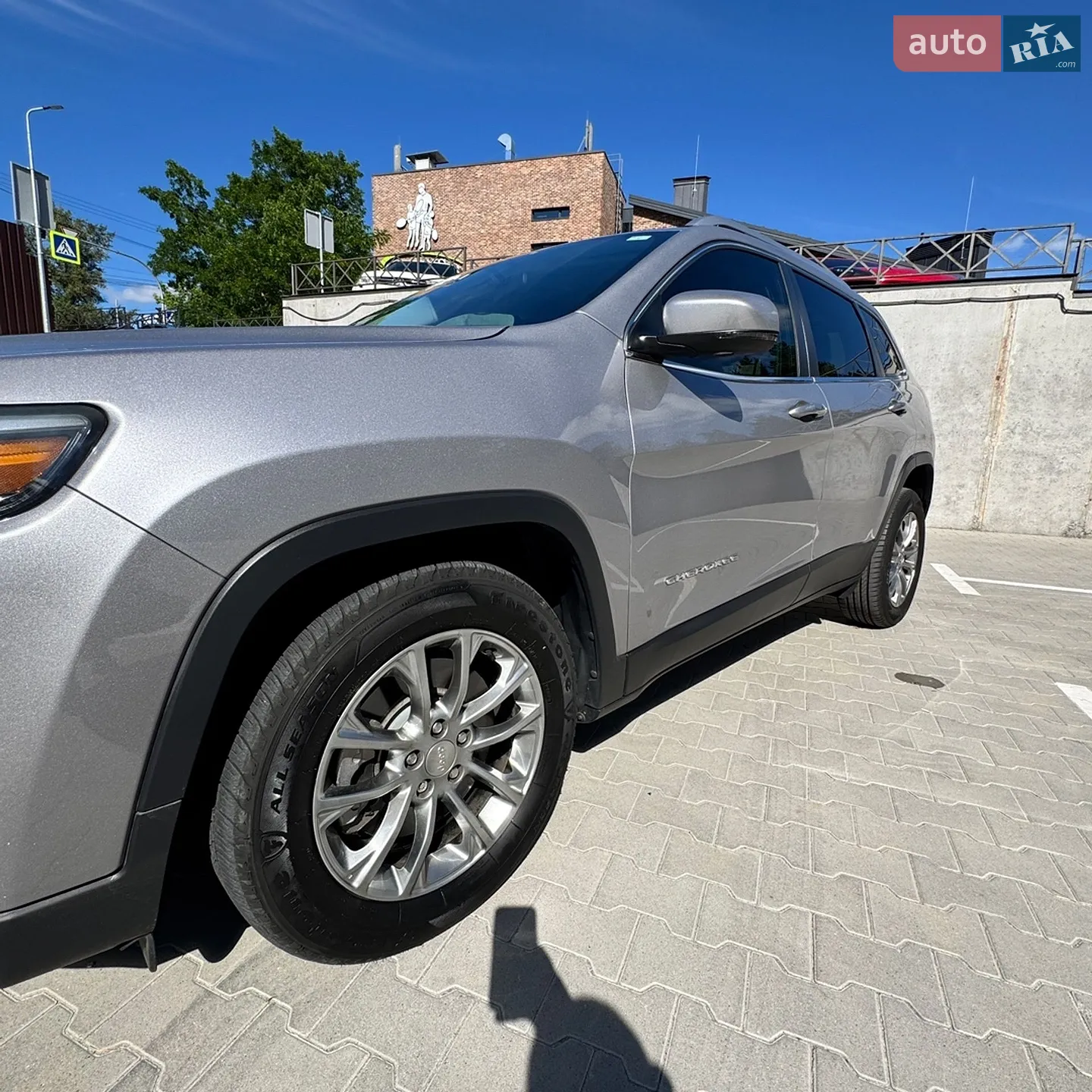 2018 Jeep Cherokee - мініатюра 9
