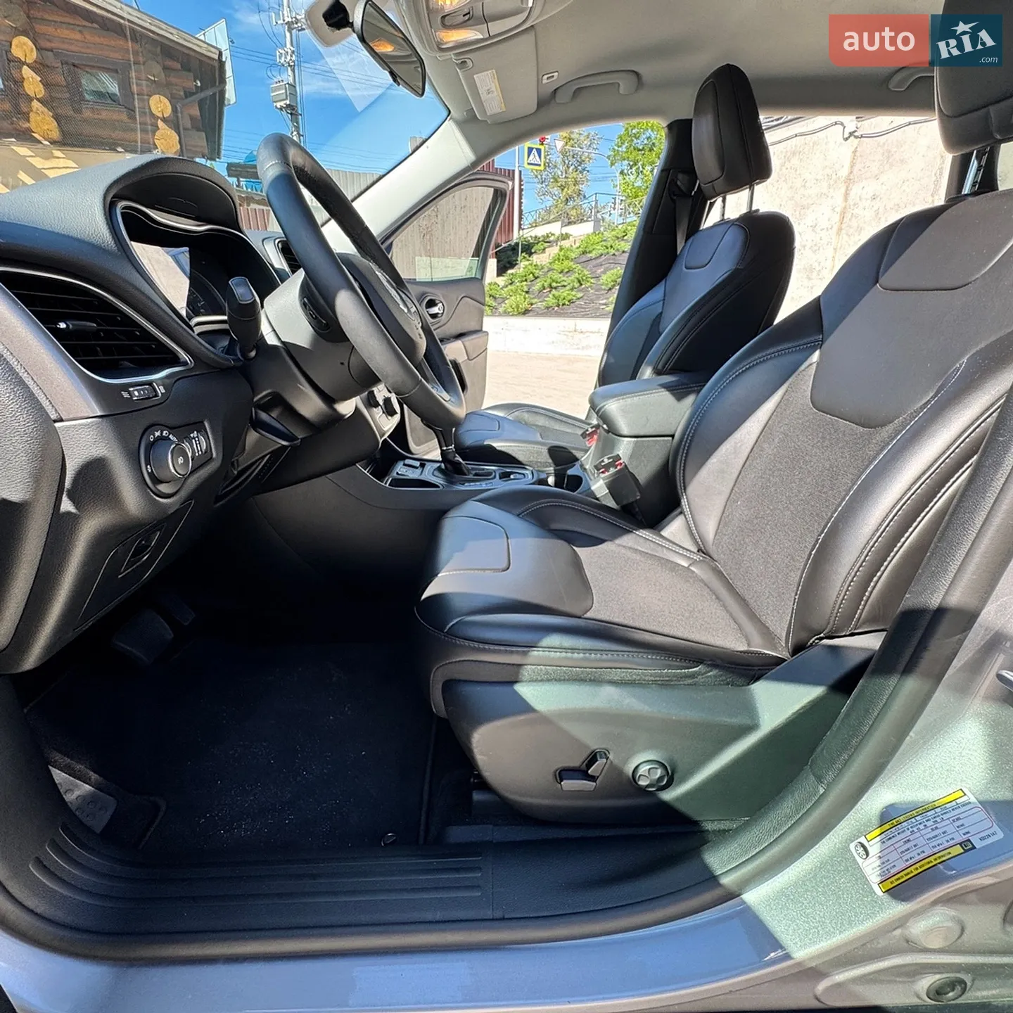 2018 Jeep Cherokee - мініатюра 33