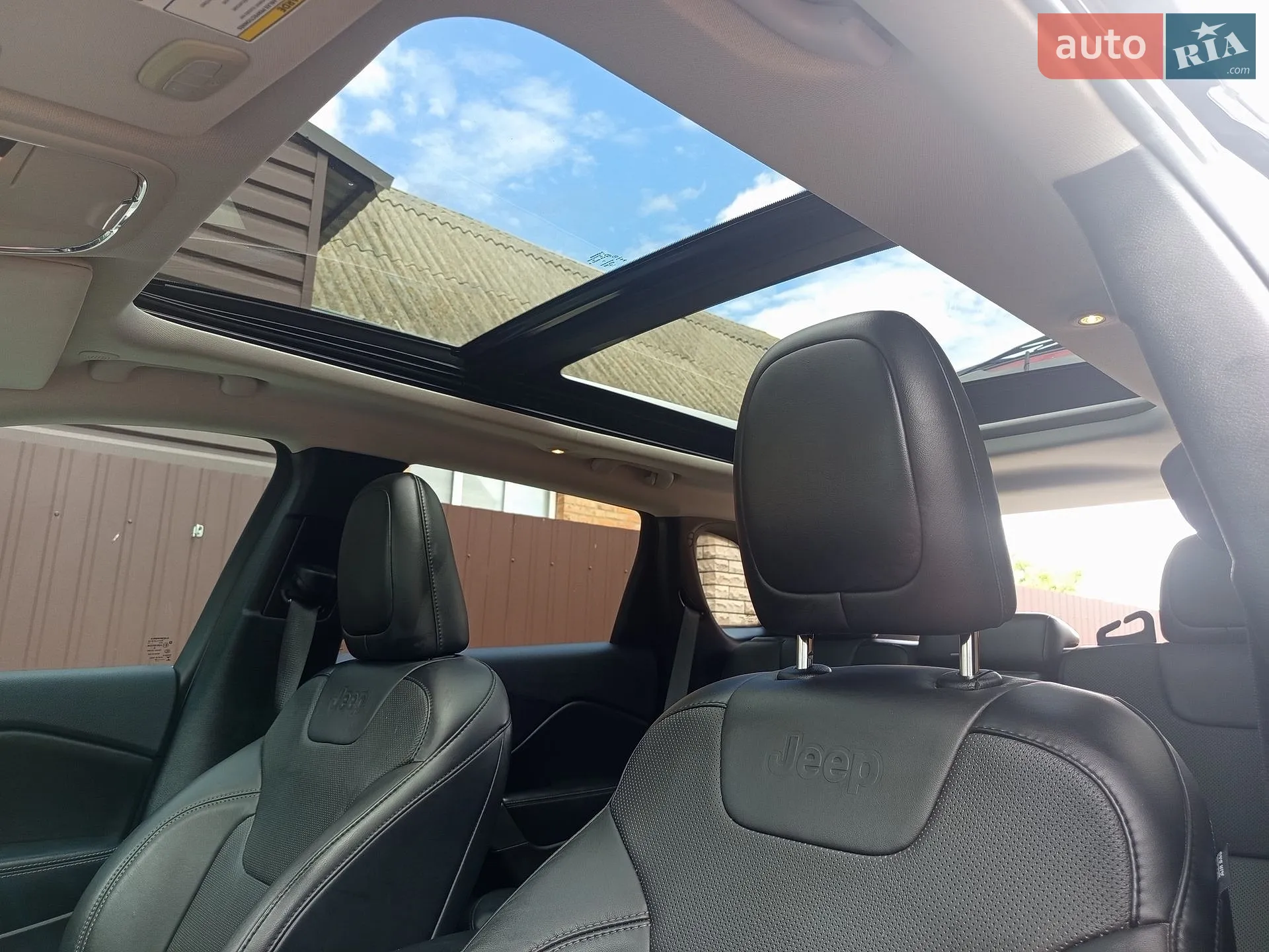 2020 Jeep Cherokee - мініатюра 18