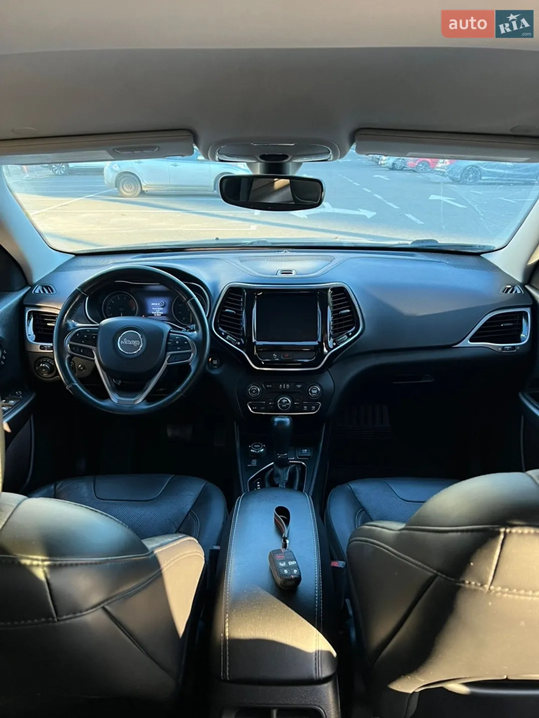 2020 Jeep Cherokee - мініатюра 10