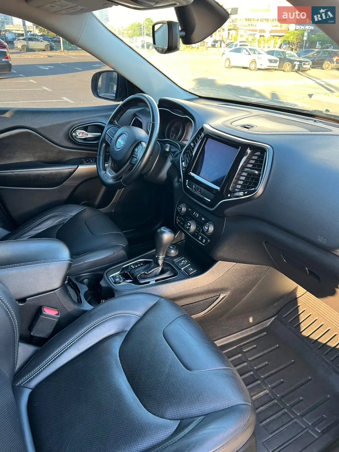 2020 Jeep Cherokee - мініатюра 13