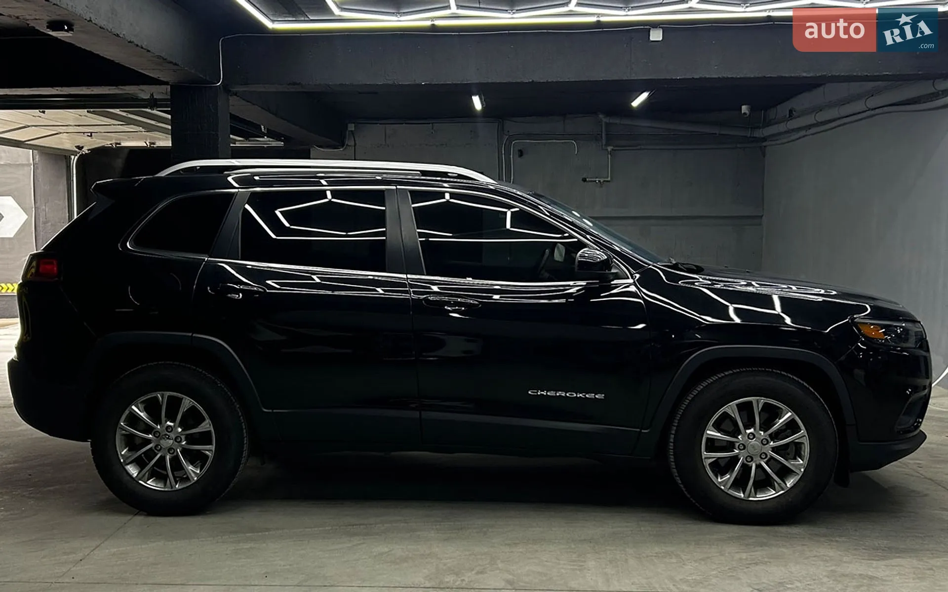 2018 Jeep Cherokee - мініатюра 8
