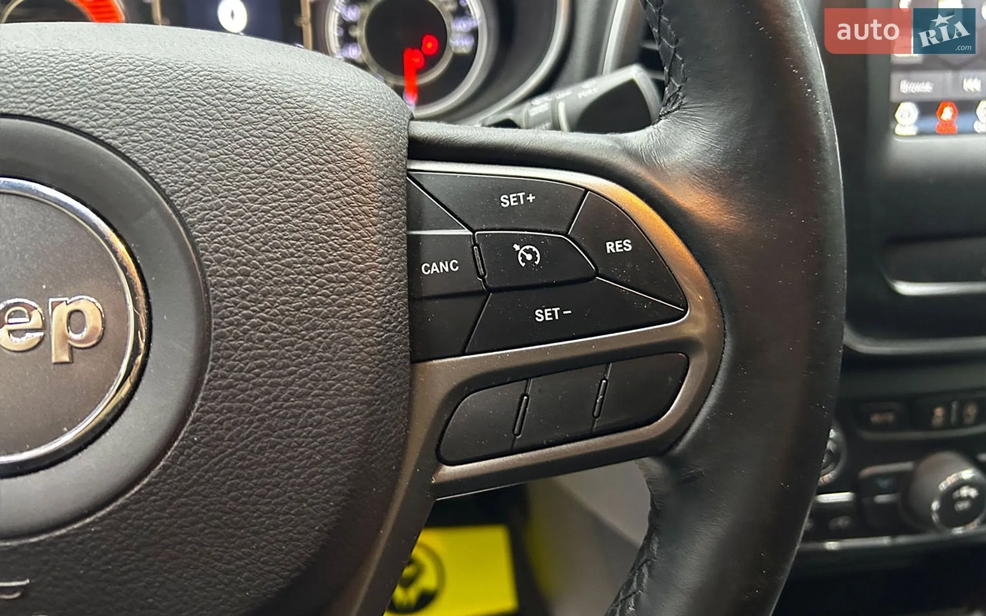 2018 Jeep Cherokee - мініатюра 20