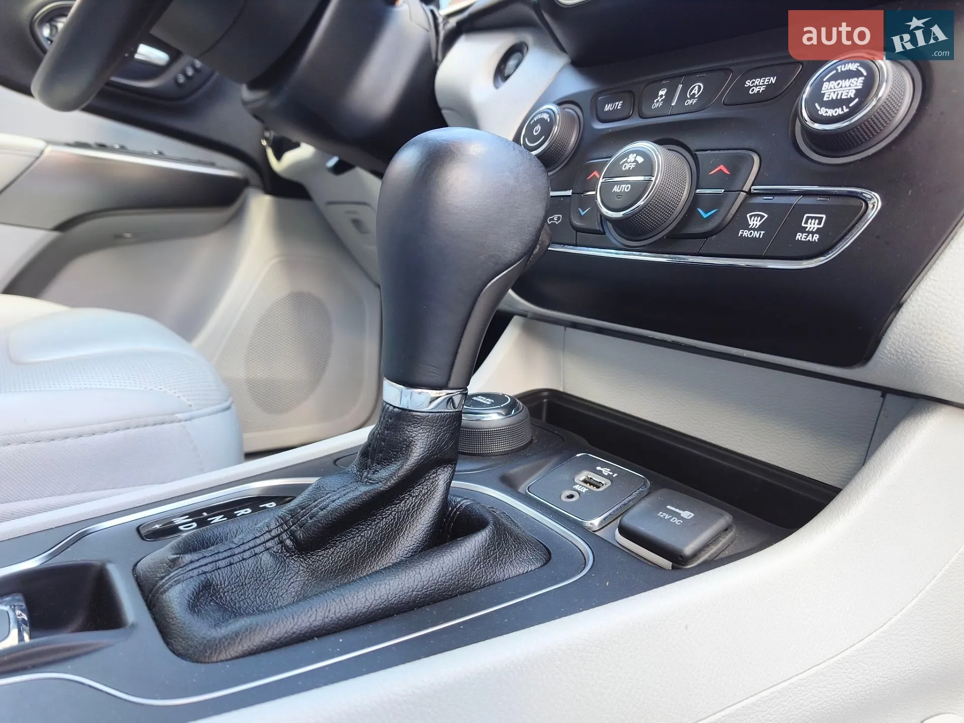 2019 Jeep Cherokee - мініатюра 50