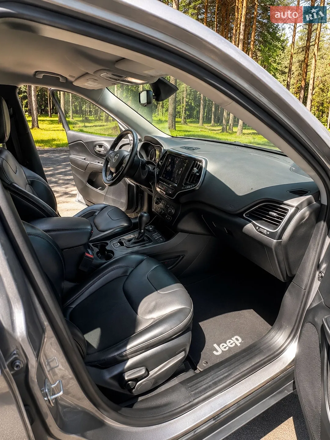 2018 Jeep Cherokee - мініатюра 14