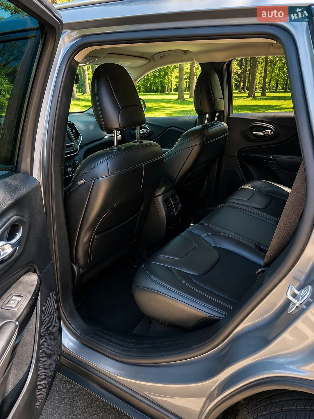 2018 Jeep Cherokee - мініатюра 15