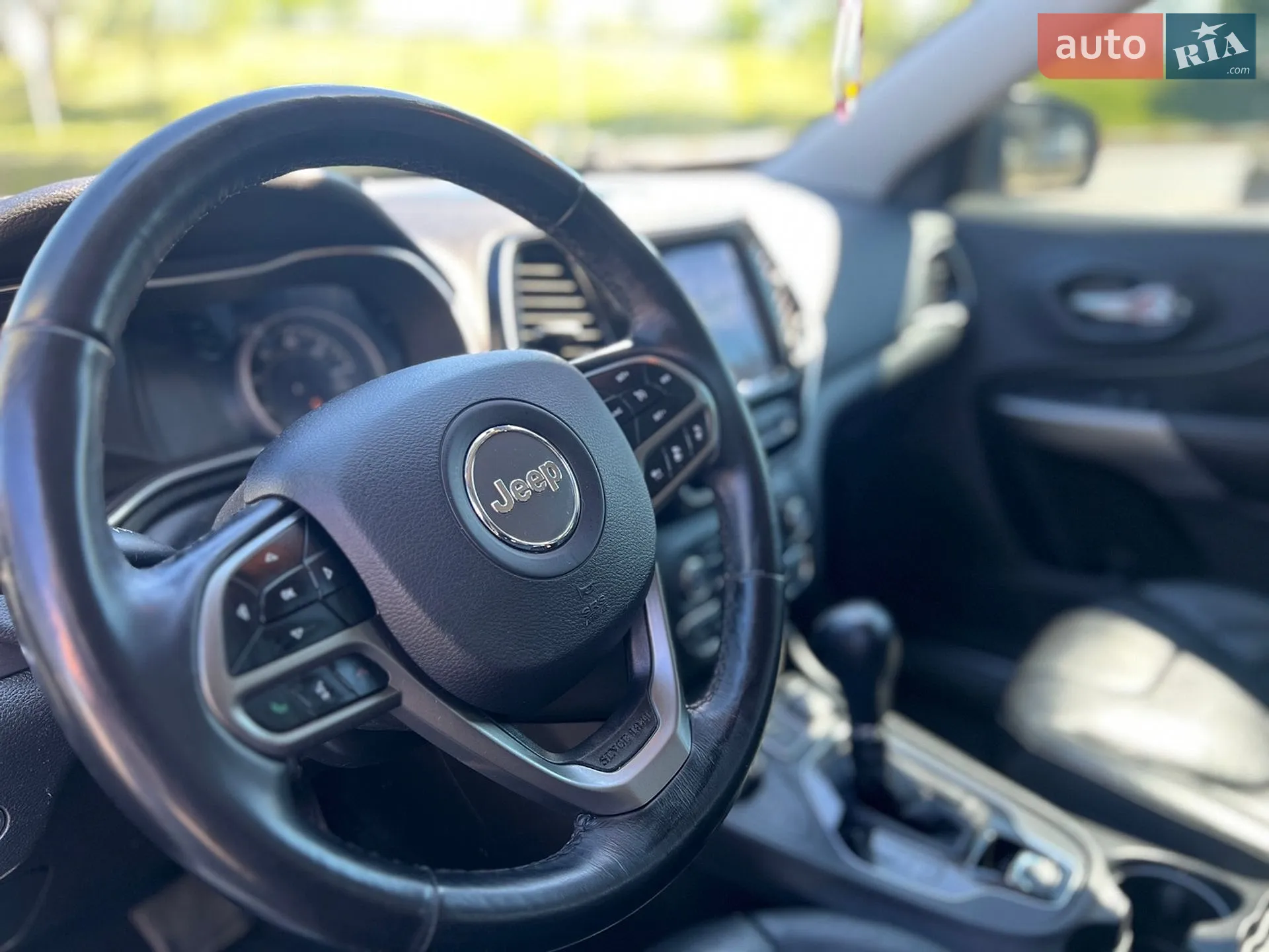 2018 Jeep Cherokee - мініатюра 16