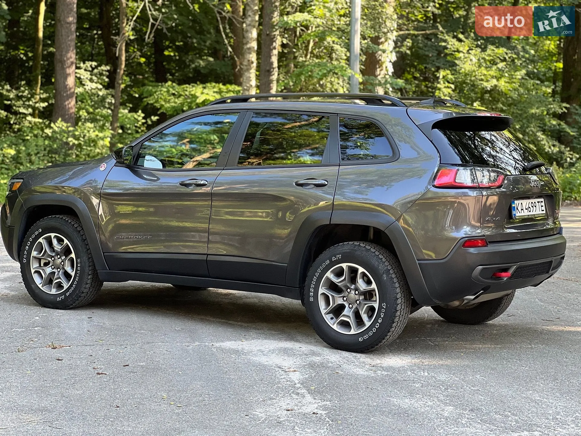 2022 Jeep Cherokee - мініатюра 9