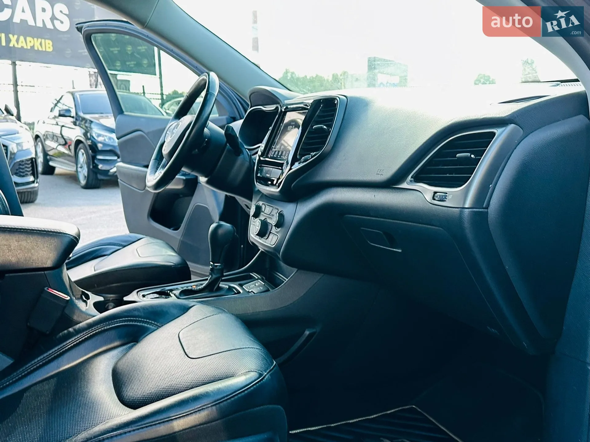 2018 Jeep Cherokee - мініатюра 23