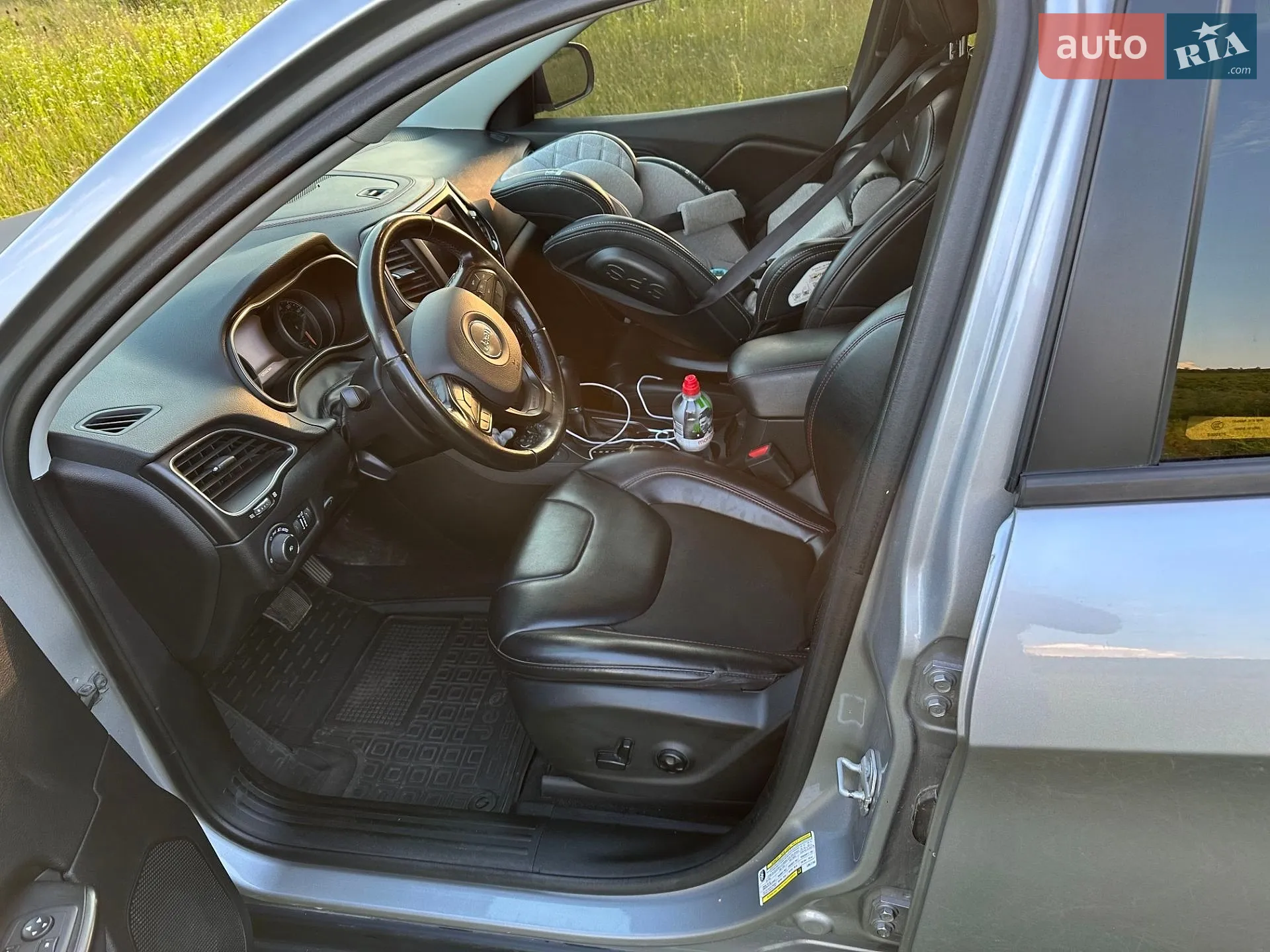 2019 Jeep Cherokee - мініатюра 12