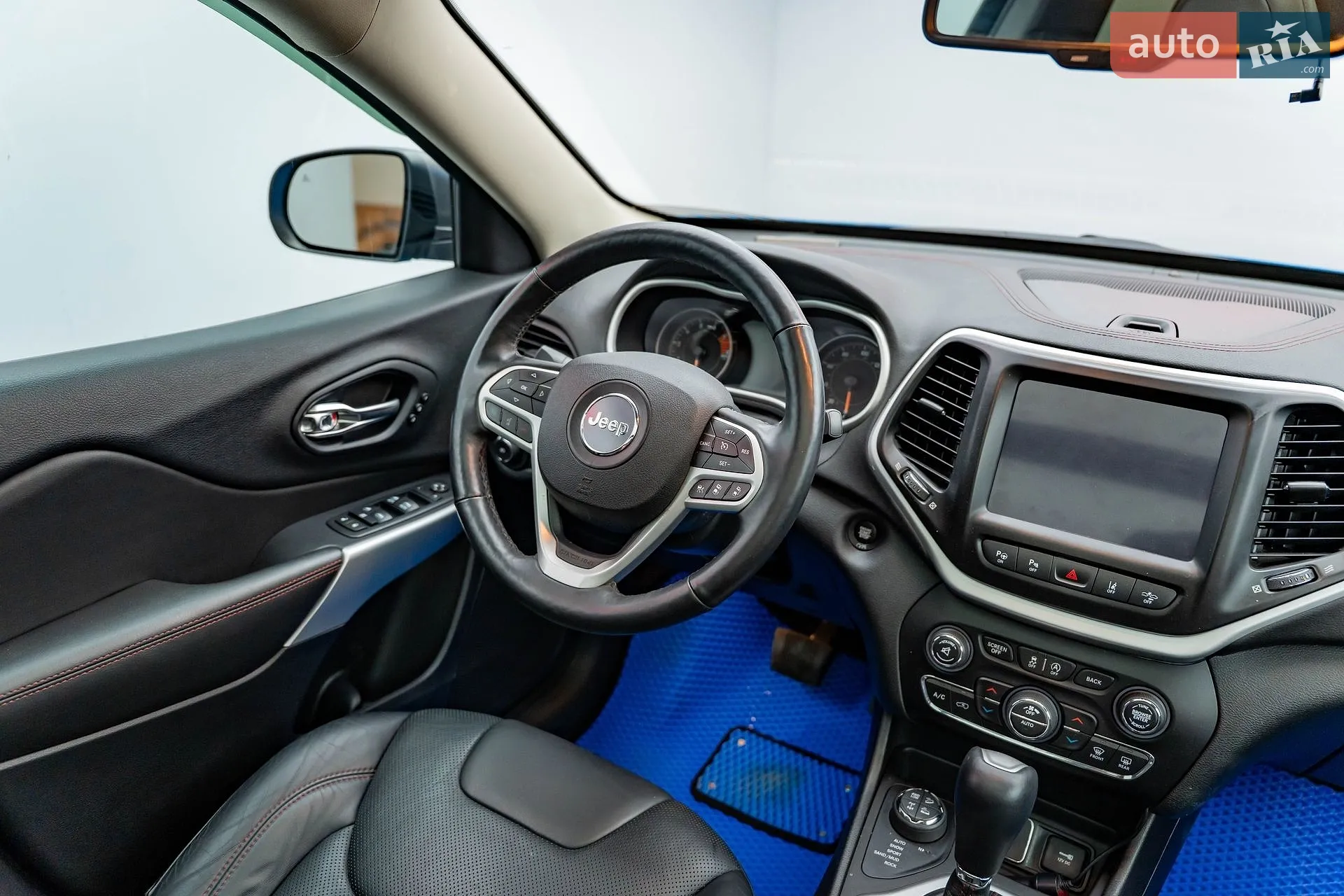 2017 Jeep Cherokee - мініатюра 17