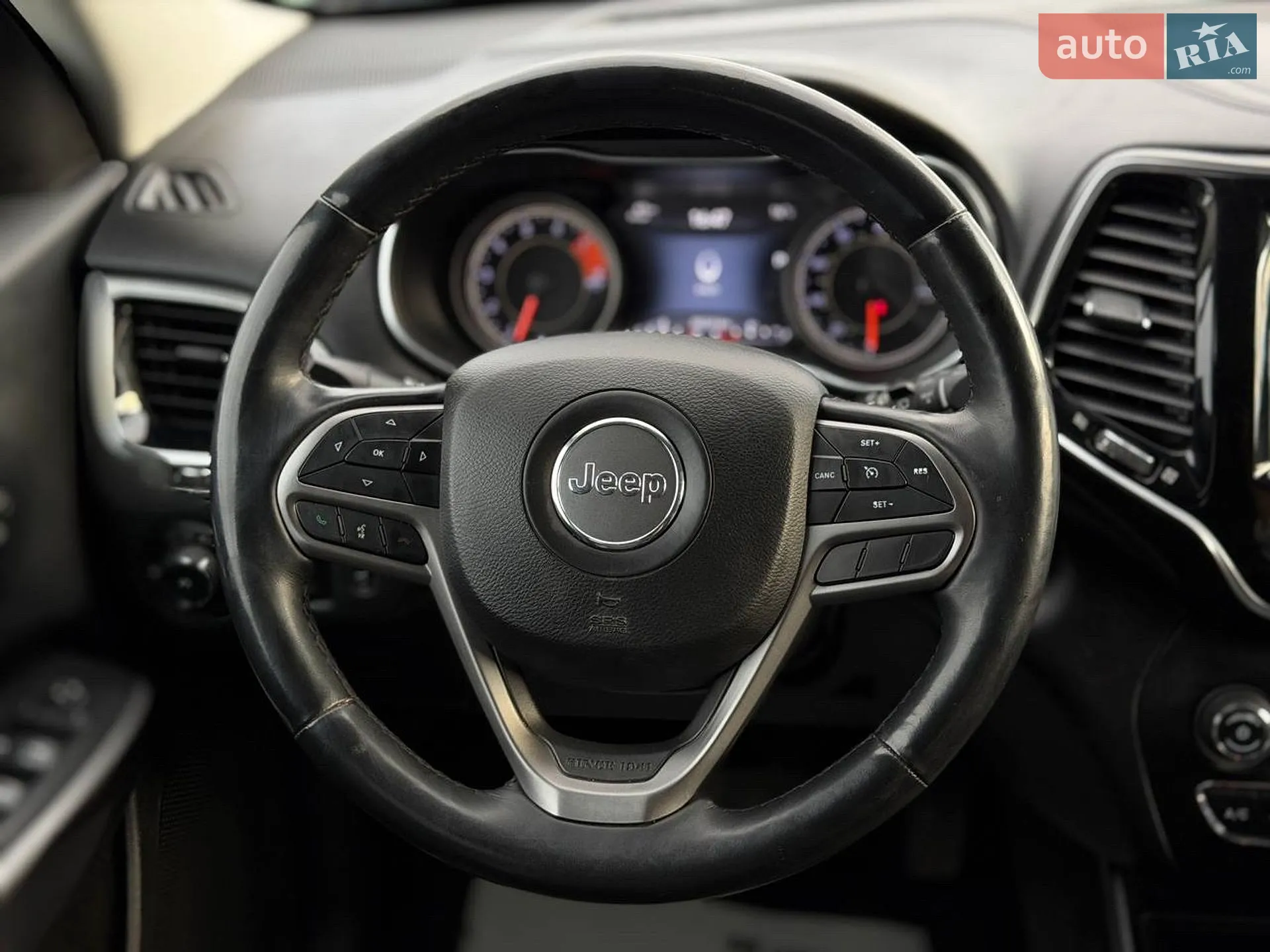 2019 Jeep Cherokee - мініатюра 17