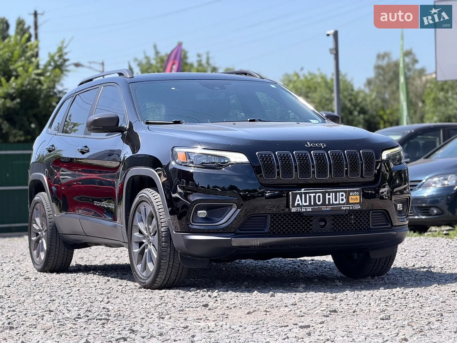 2020 Jeep Cherokee - мініатюра 2