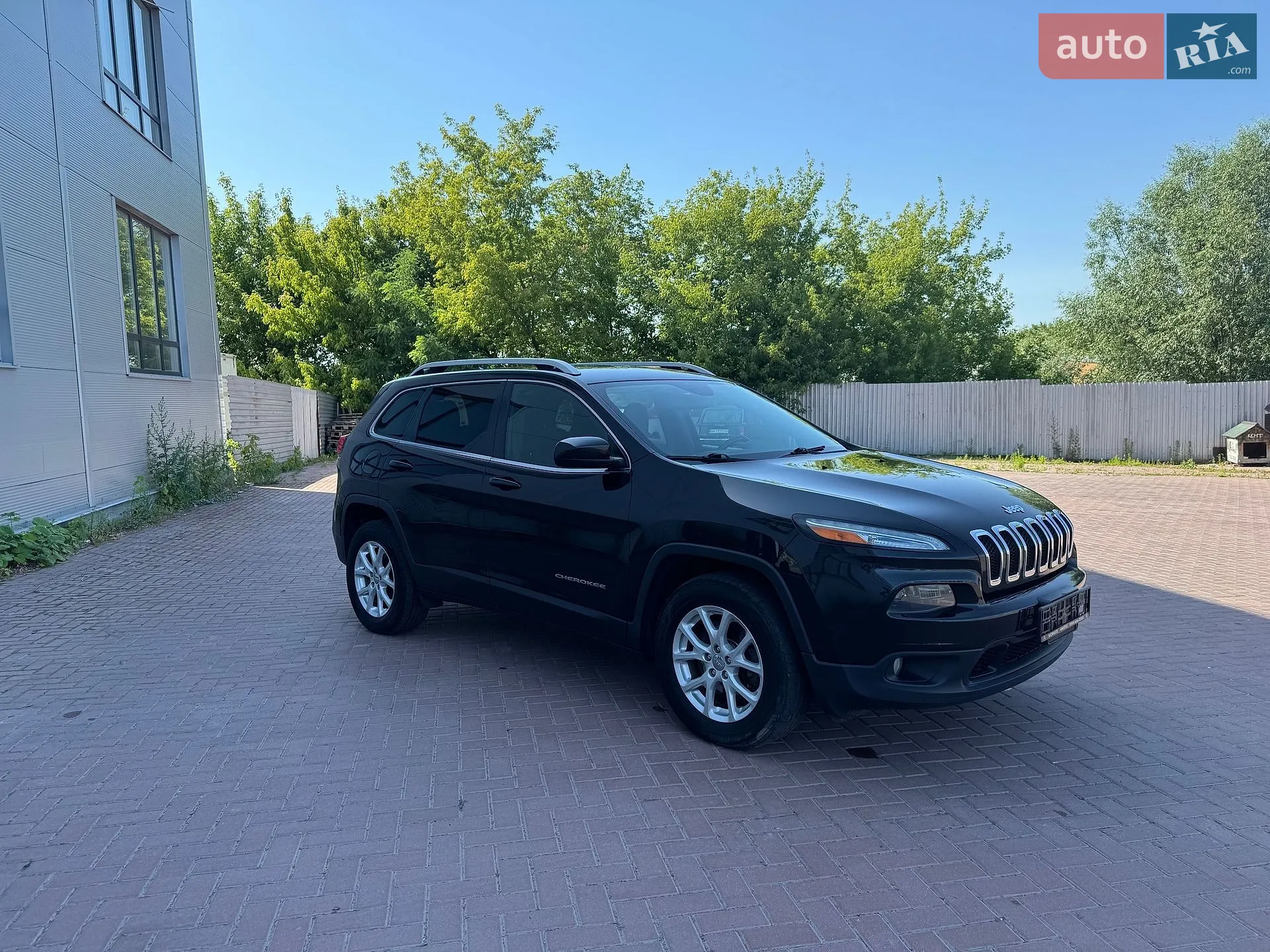 2016 Jeep Cherokee - мініатюра 3