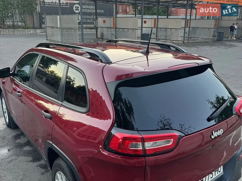 Jeep Cherokee 2017 VIN 1C4PJMAB7HW631579 фото оголошення 10 з 63