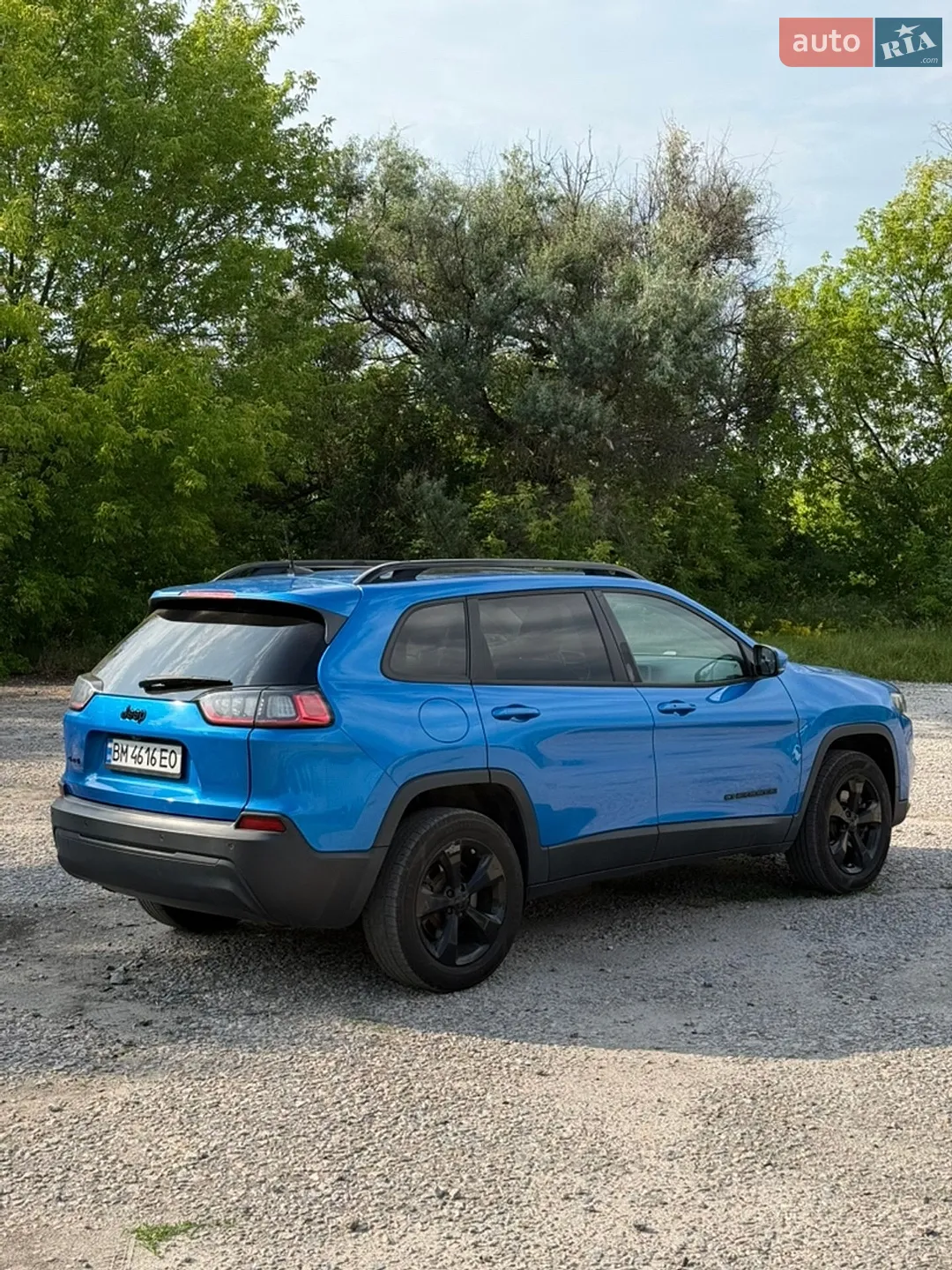 Jeep Cherokee 2019 VIN 1C4PJMLBXLD536919 фото оголошення 4 з 29