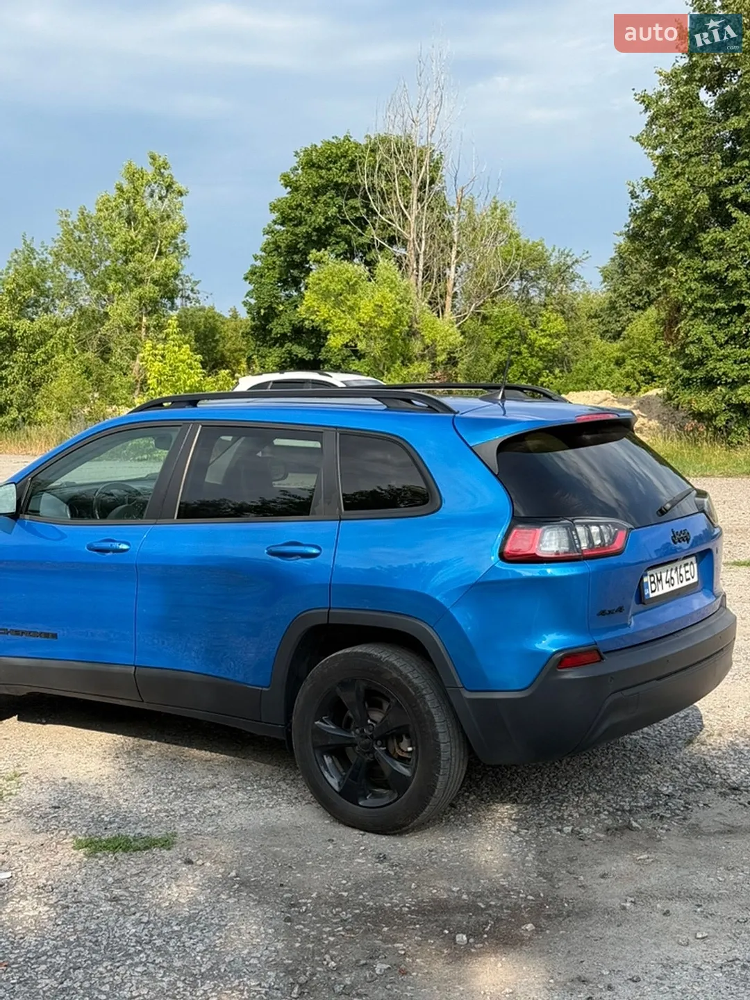 Jeep Cherokee 2019 VIN 1C4PJMLBXLD536919 фото оголошення 7 з 29