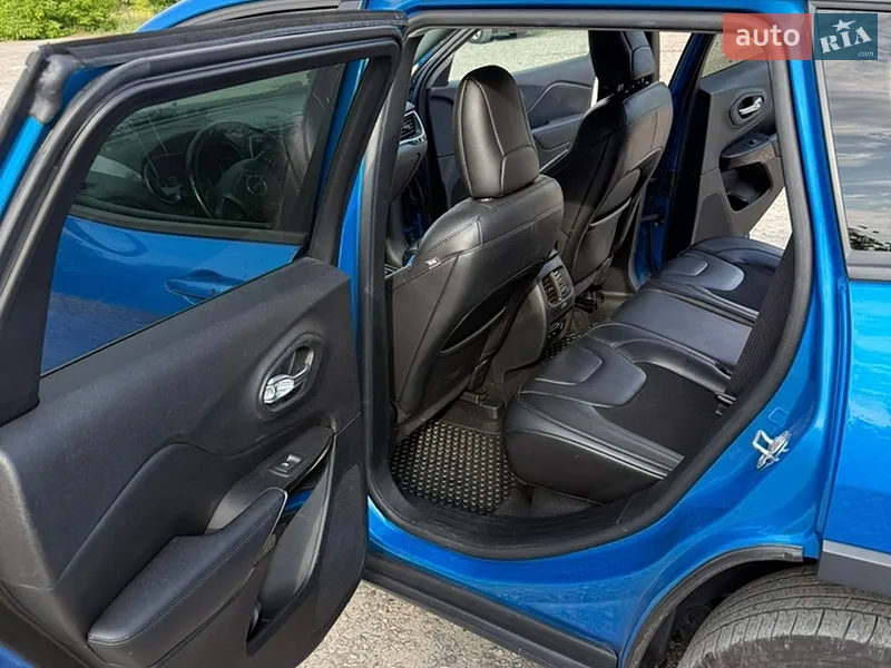 Jeep Cherokee 2019 VIN 1C4PJMLBXLD536919 фото оголошення 14 з 70