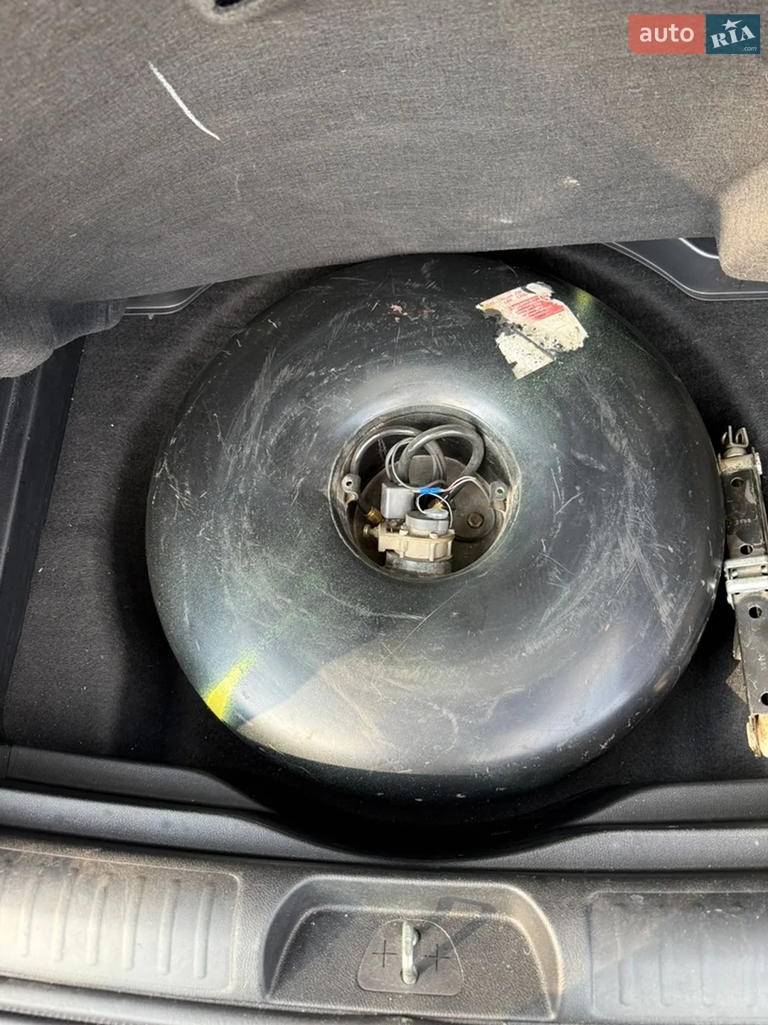 Jeep Cherokee 2019 VIN 1C4PJMLBXLD536919 фото оголошення 27 з 29