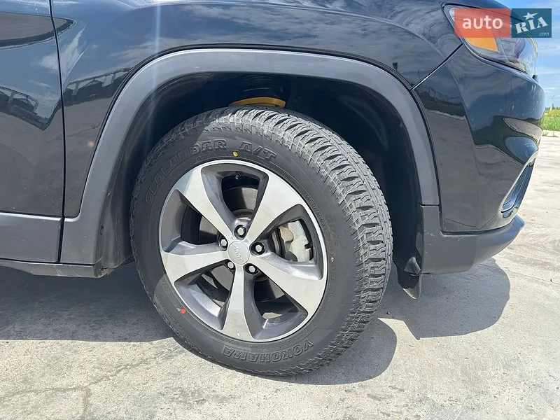 Jeep Cherokee 2019 VIN 1C4PJMDX1LD582536 фото оголошення 23 з 66