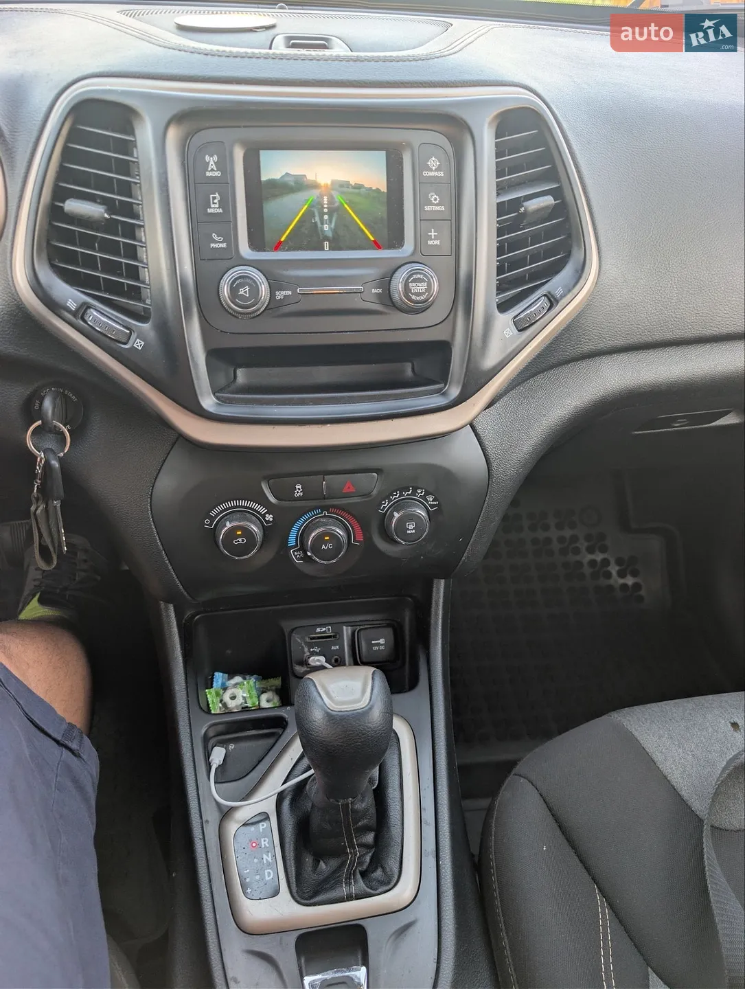 2018 Jeep Cherokee - мініатюра 9