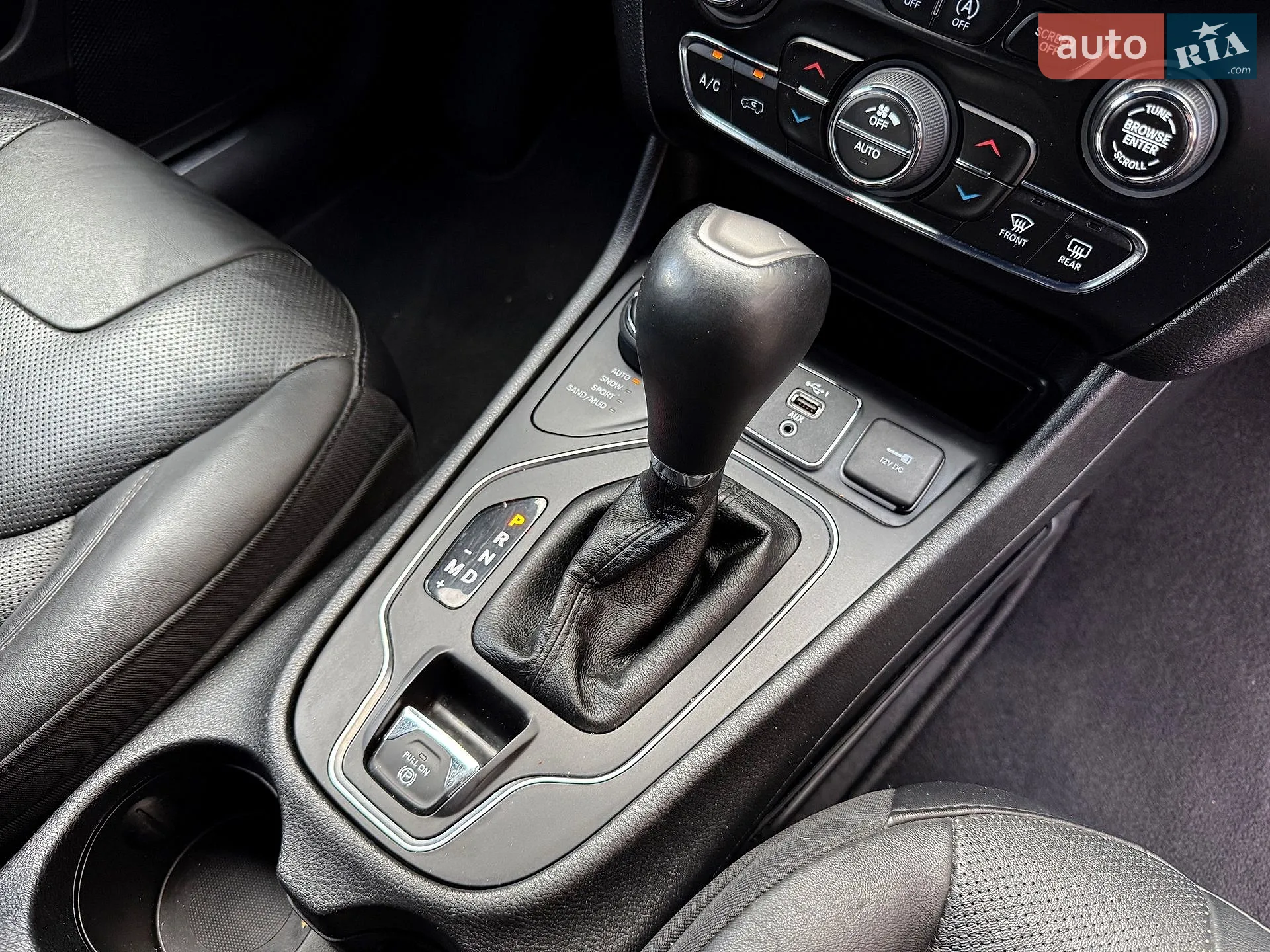 2019 Jeep Cherokee - мініатюра 100