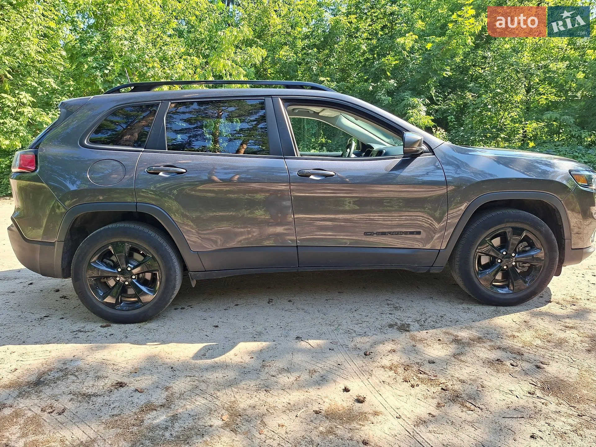 2020 Jeep Cherokee - мініатюра 5