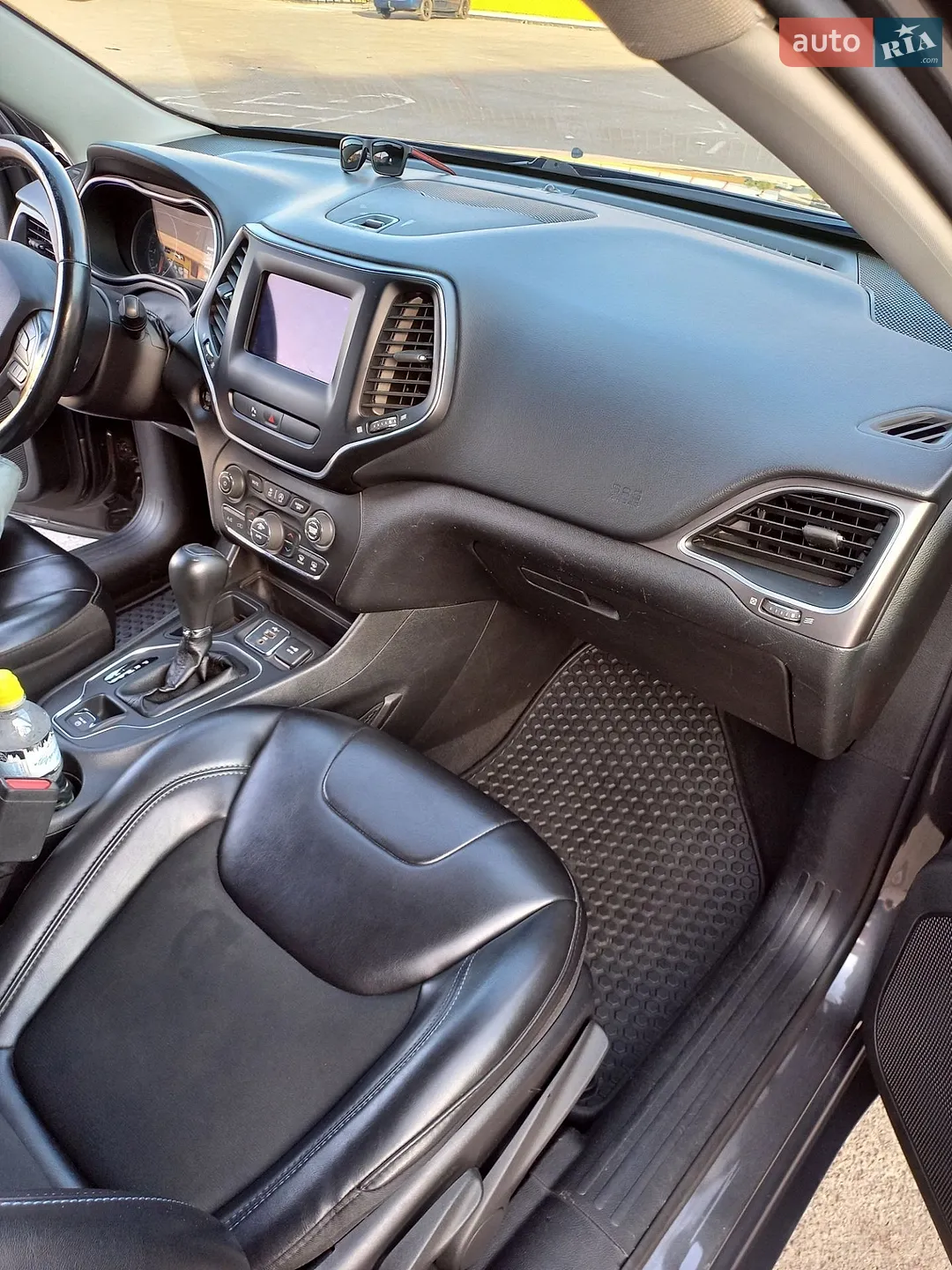 2019 Jeep Cherokee - мініатюра 18