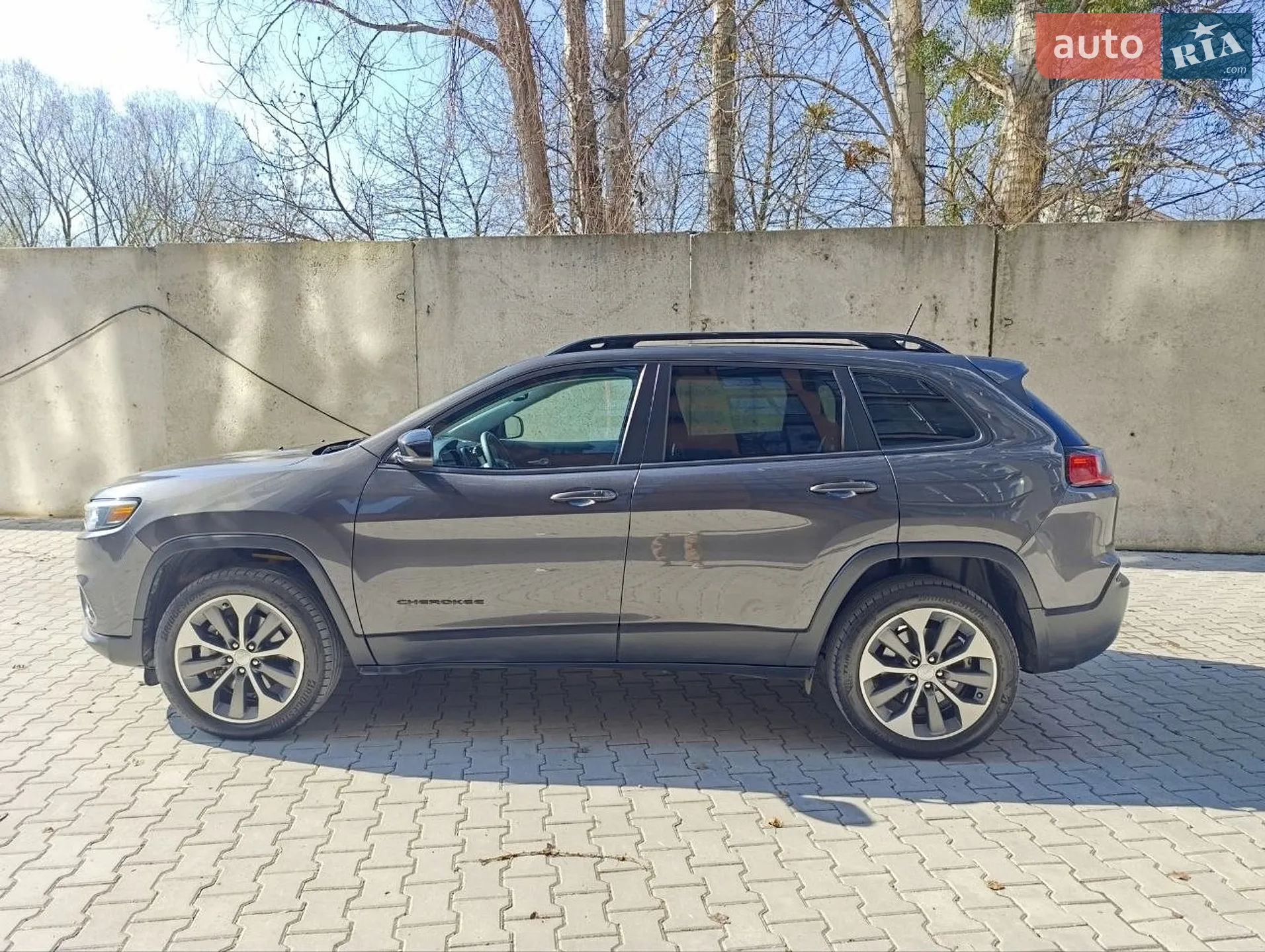 Jeep Cherokee 2022 VIN 1C4PJMDX2ND556420 фото оголошення 8 з 37