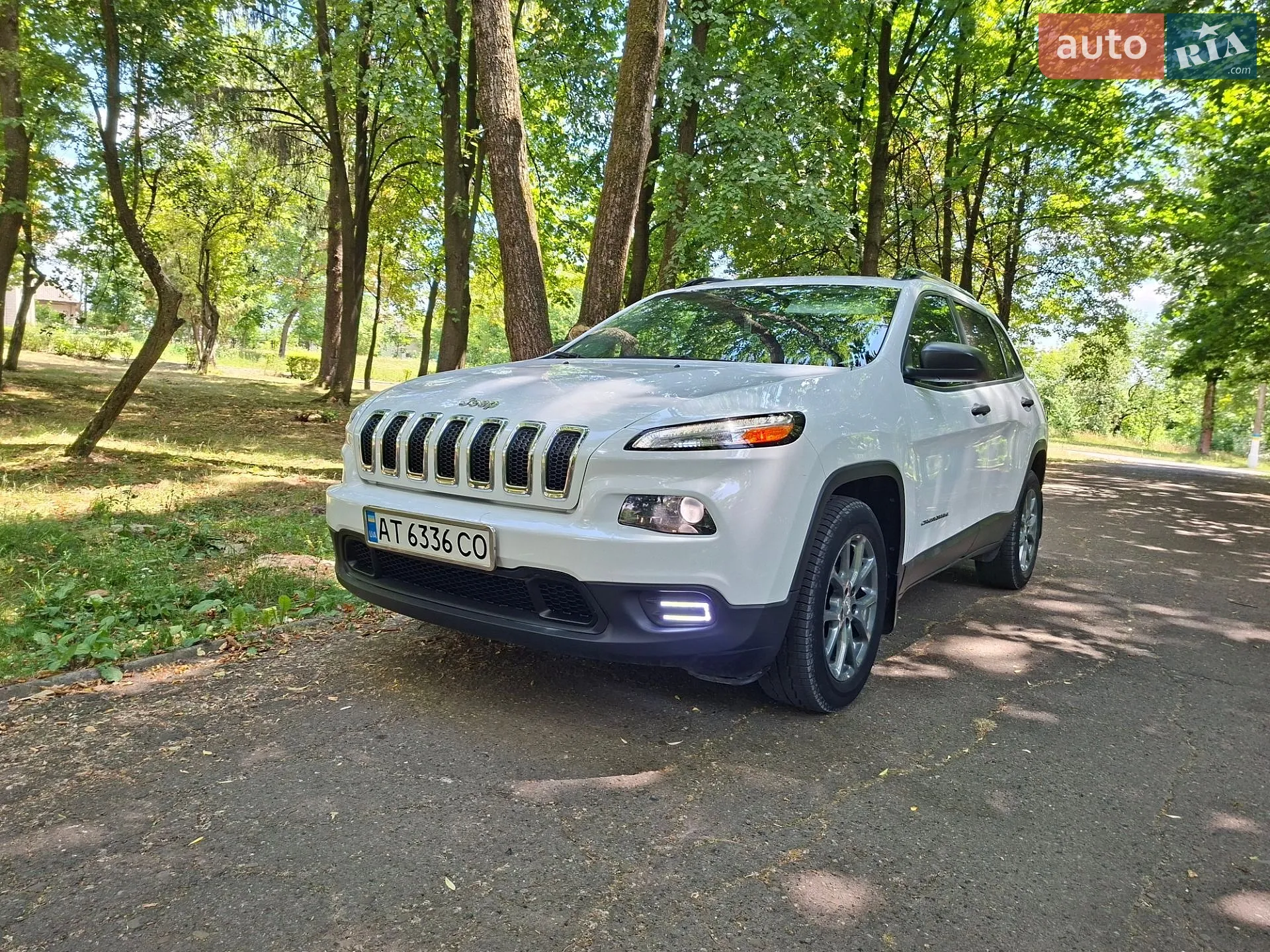 2016 Jeep Cherokee - мініатюра 5