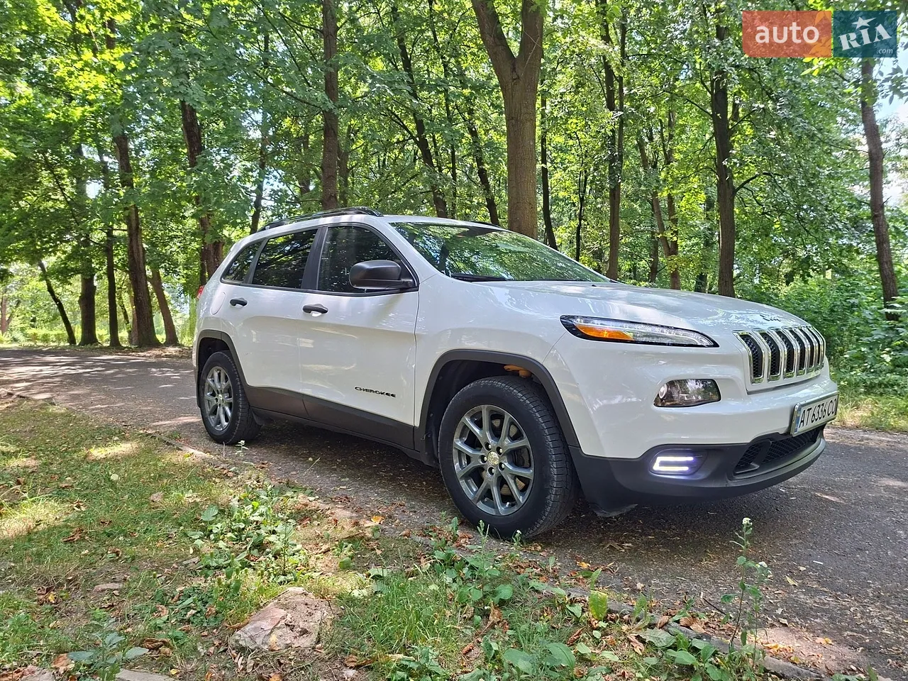 2015 Jeep Cherokee - мініатюра 25