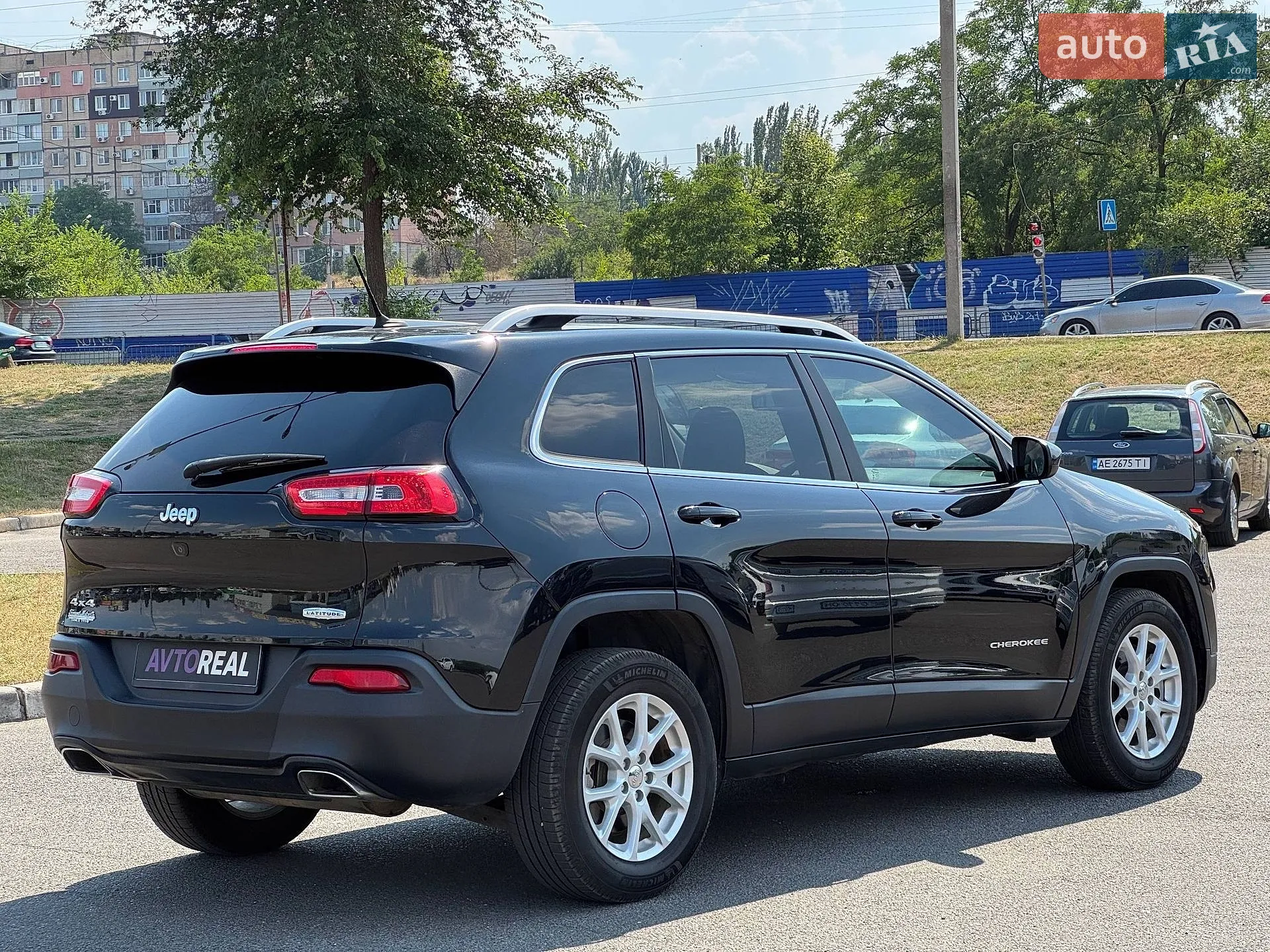 2015 Jeep Cherokee - мініатюра 12