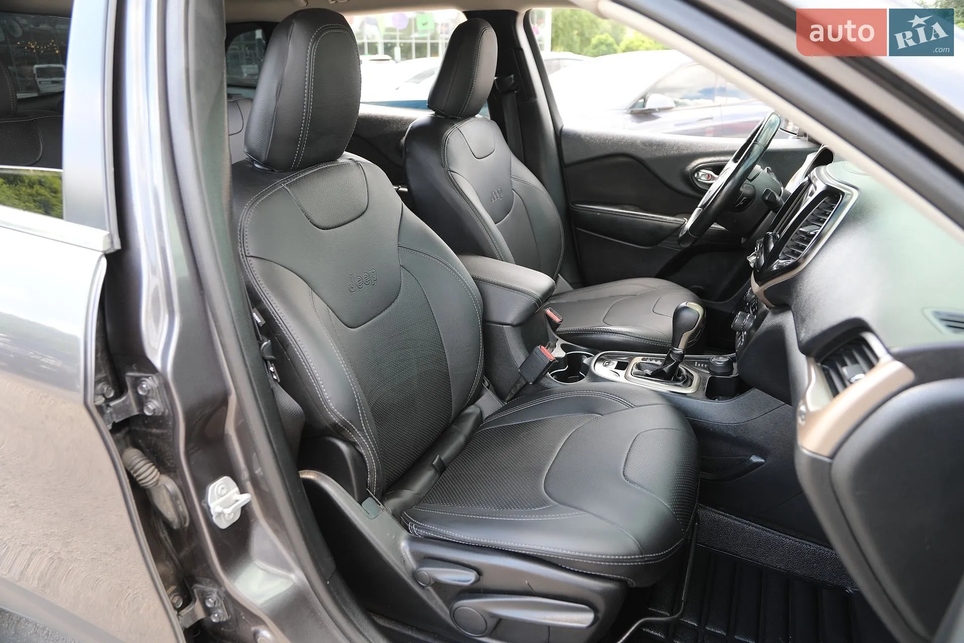 2016 Jeep Cherokee - мініатюра 14