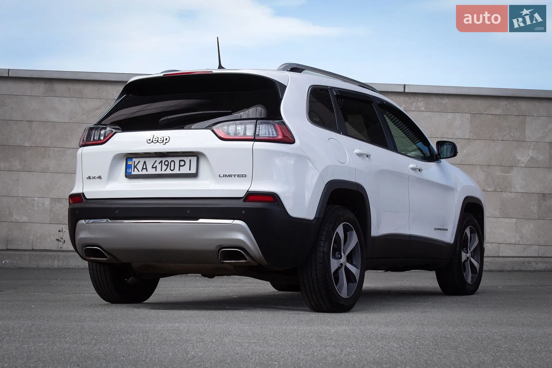 2020 Jeep Cherokee - мініатюра 3