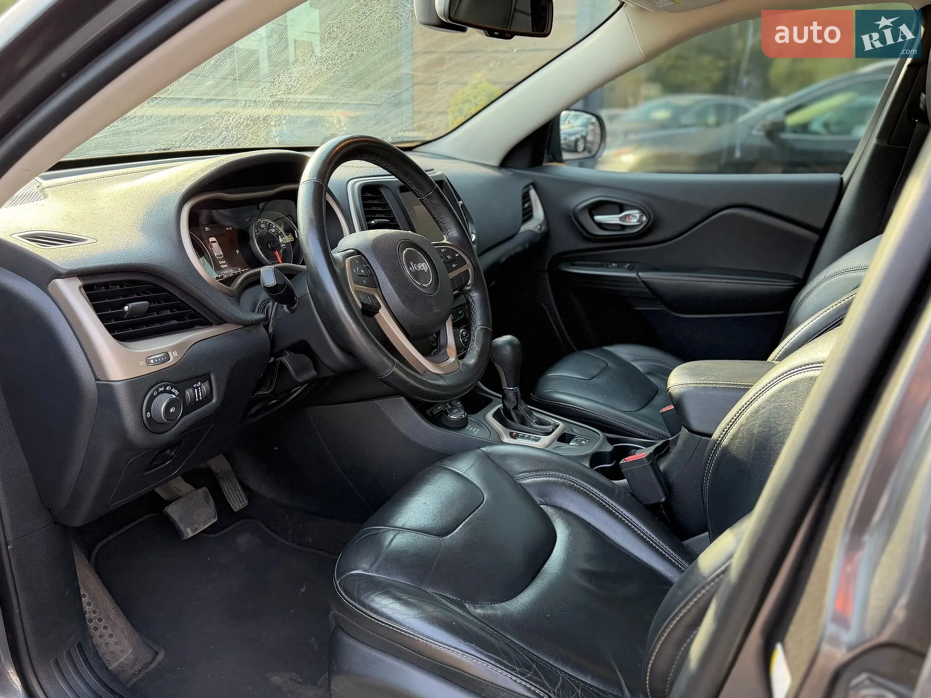 2016 Jeep Cherokee - мініатюра 26