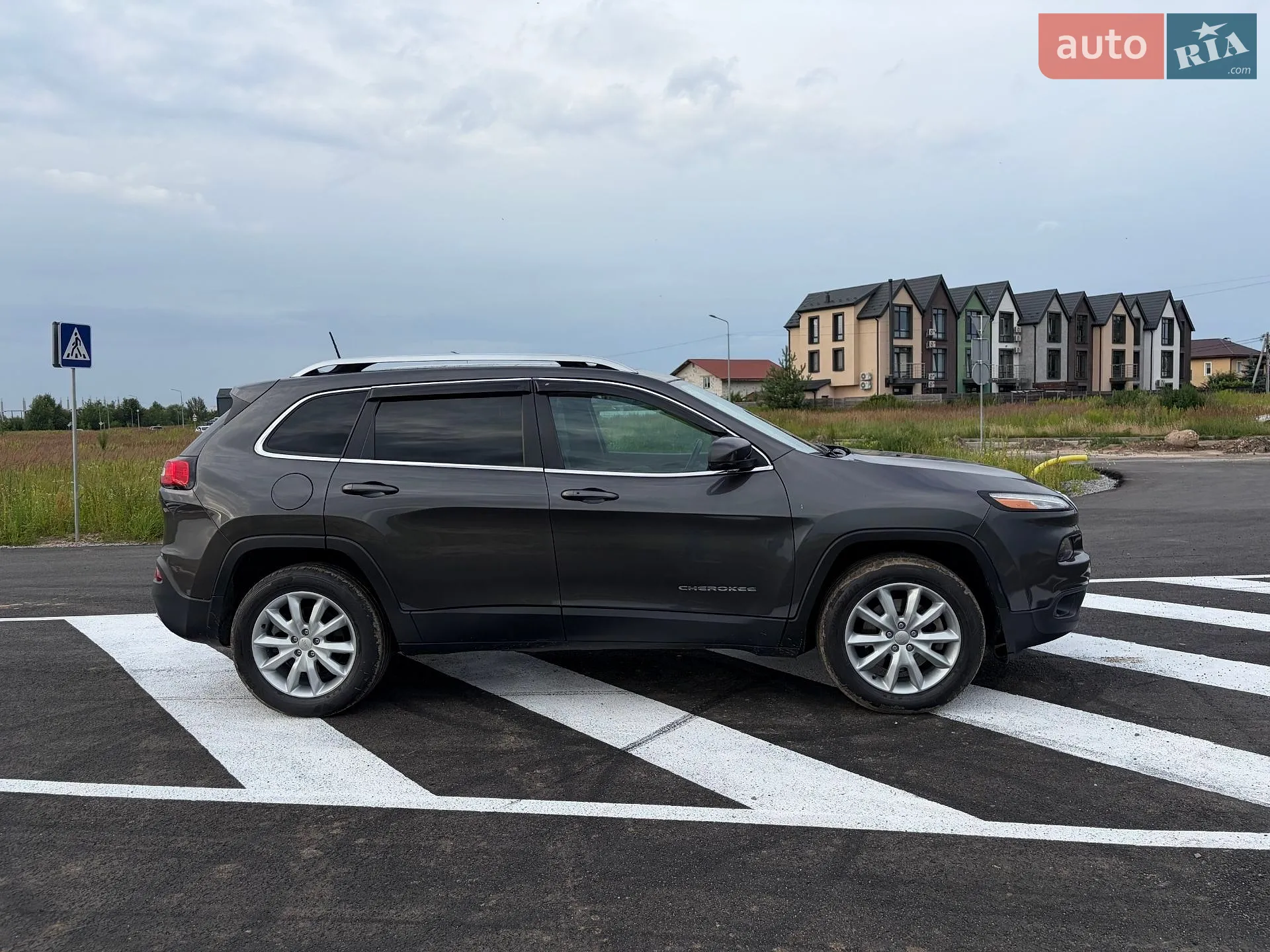 2017 Jeep Cherokee - мініатюра 9