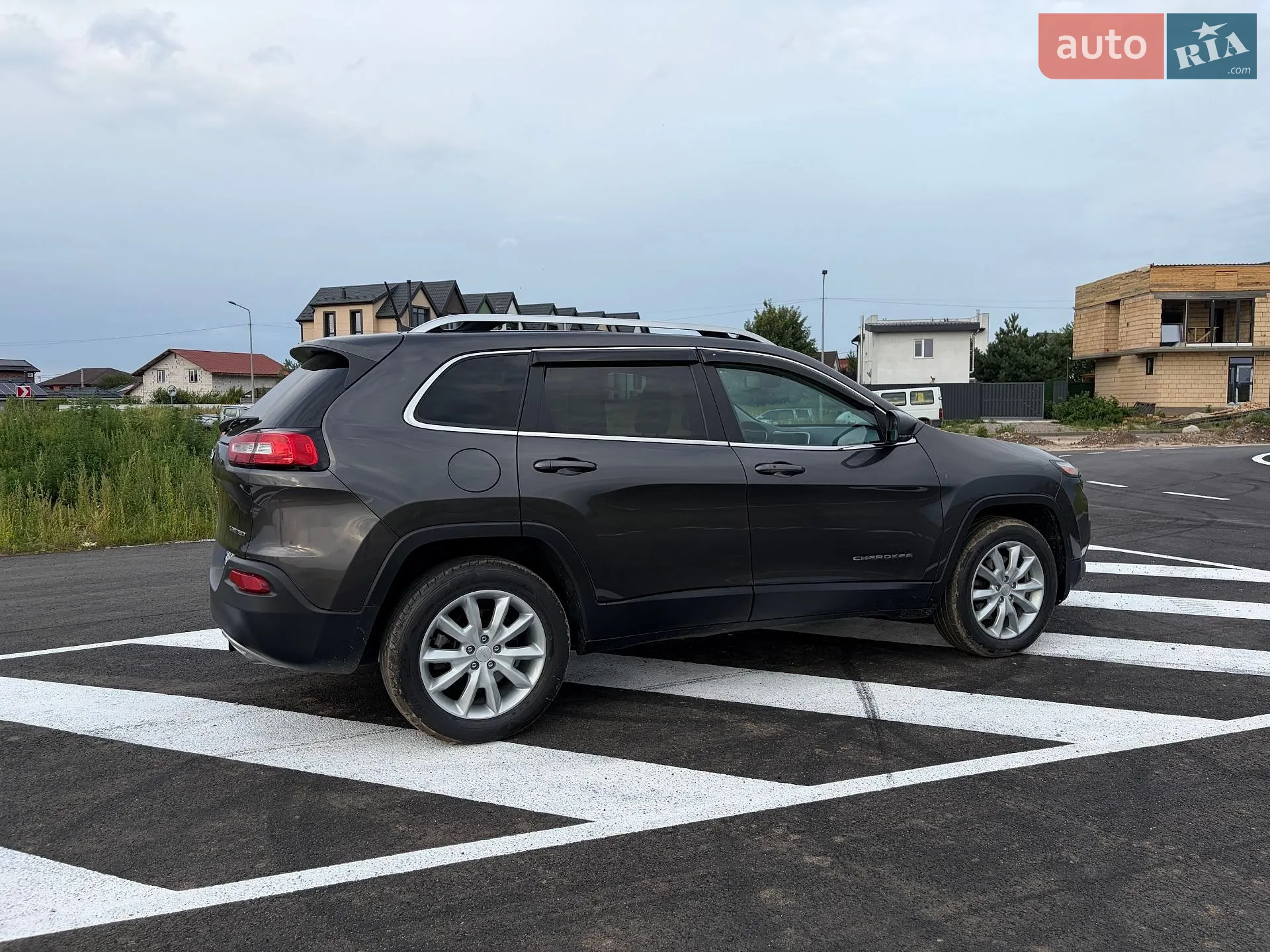 2017 Jeep Cherokee - мініатюра 8